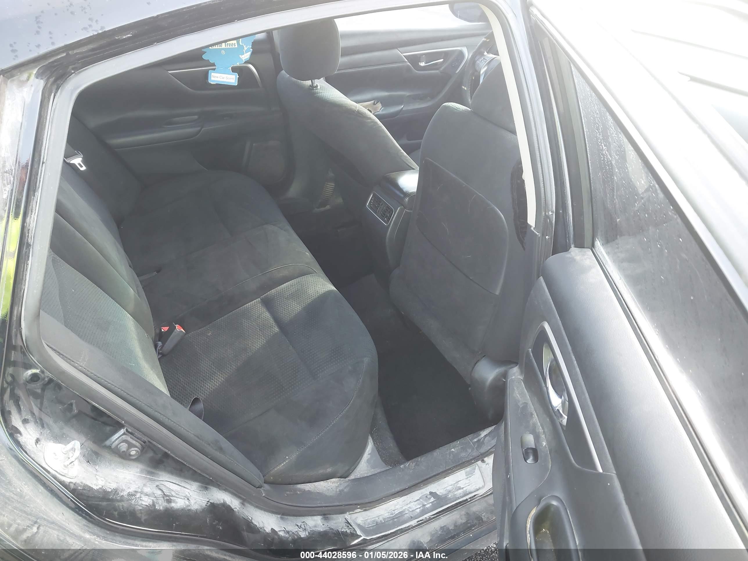 NISSAN ALTIMA image 8