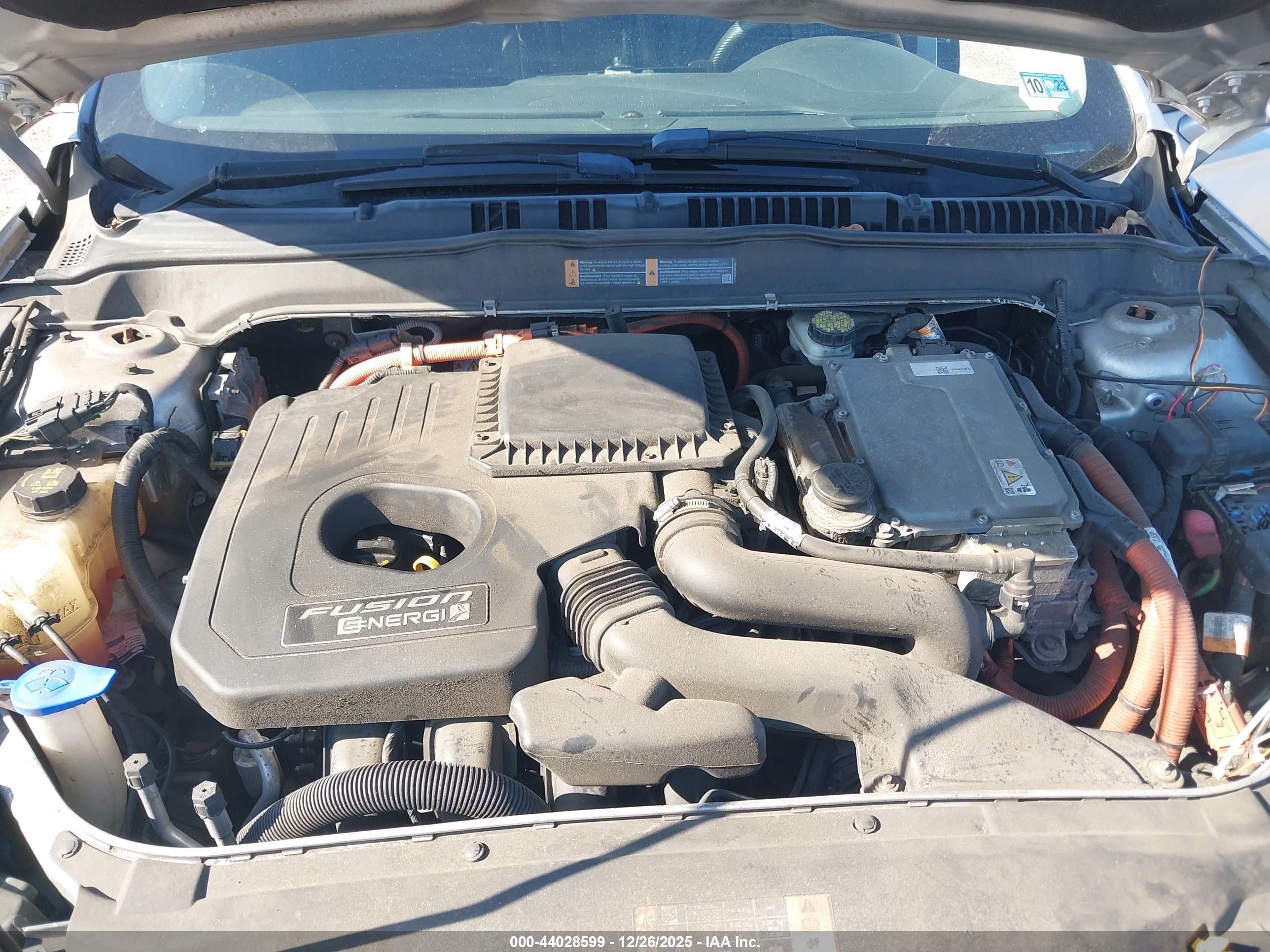 FORD FUSION image 10