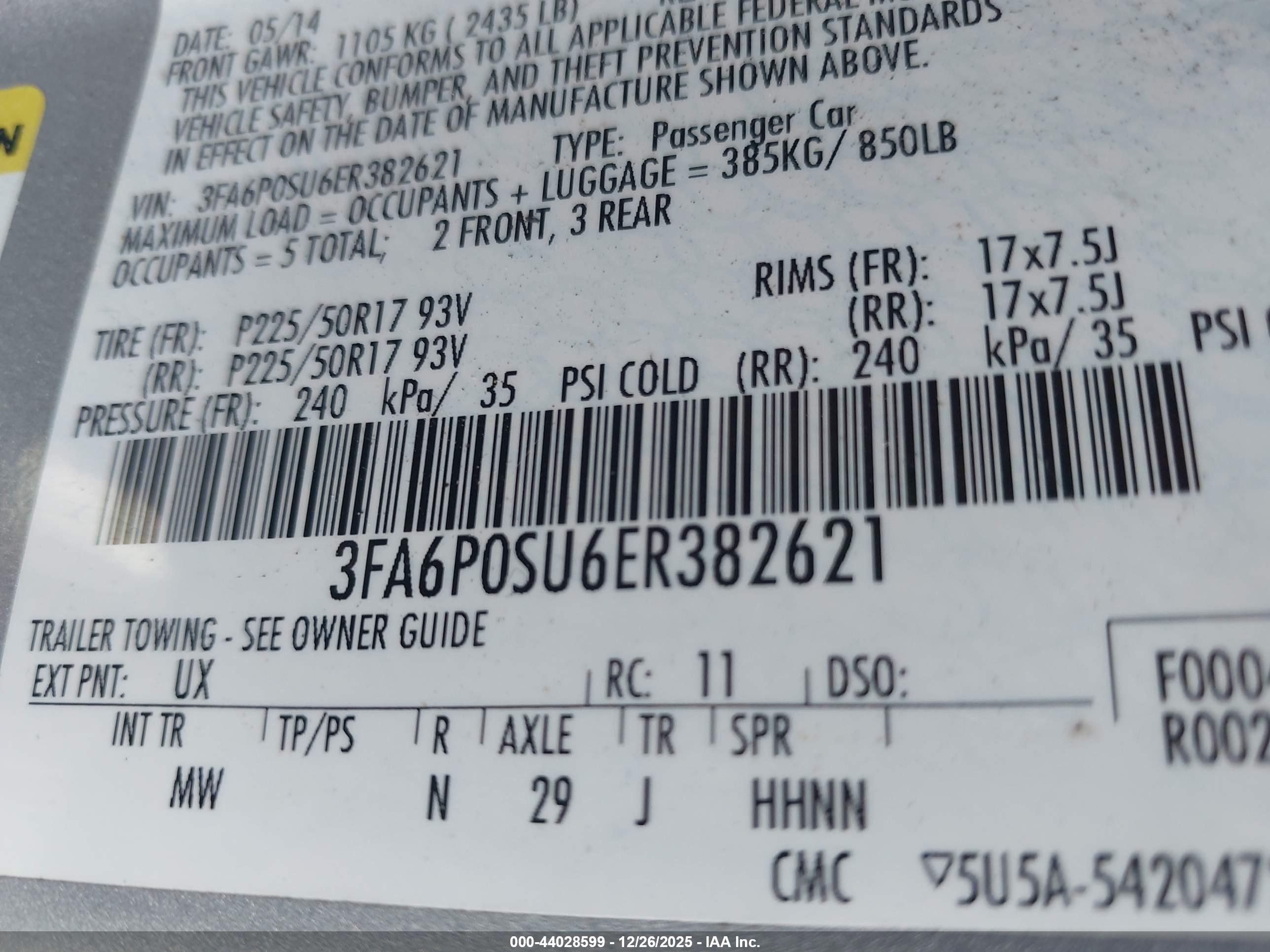 FORD FUSION image 9