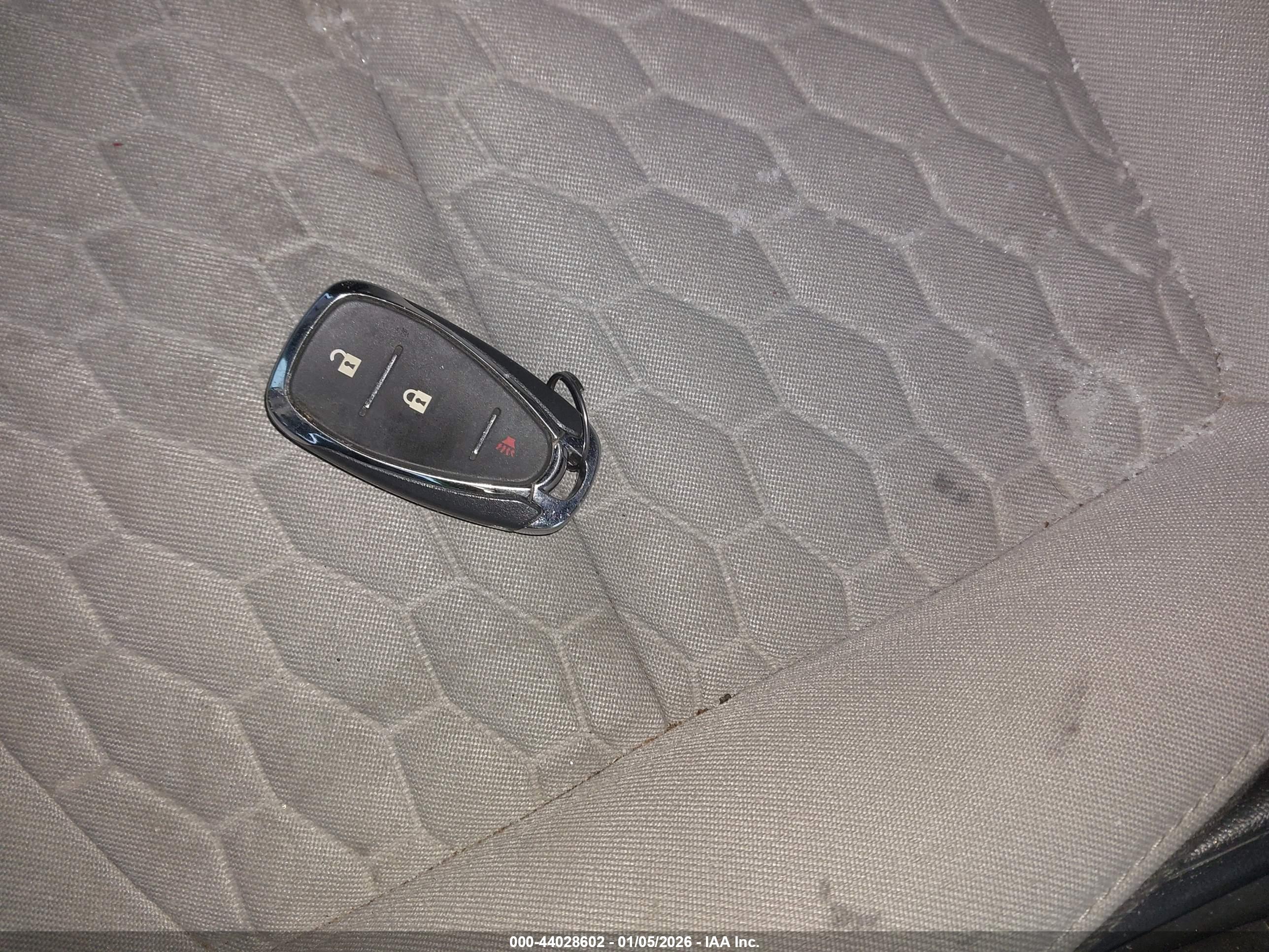 CHEVROLET EQUINOX image 11