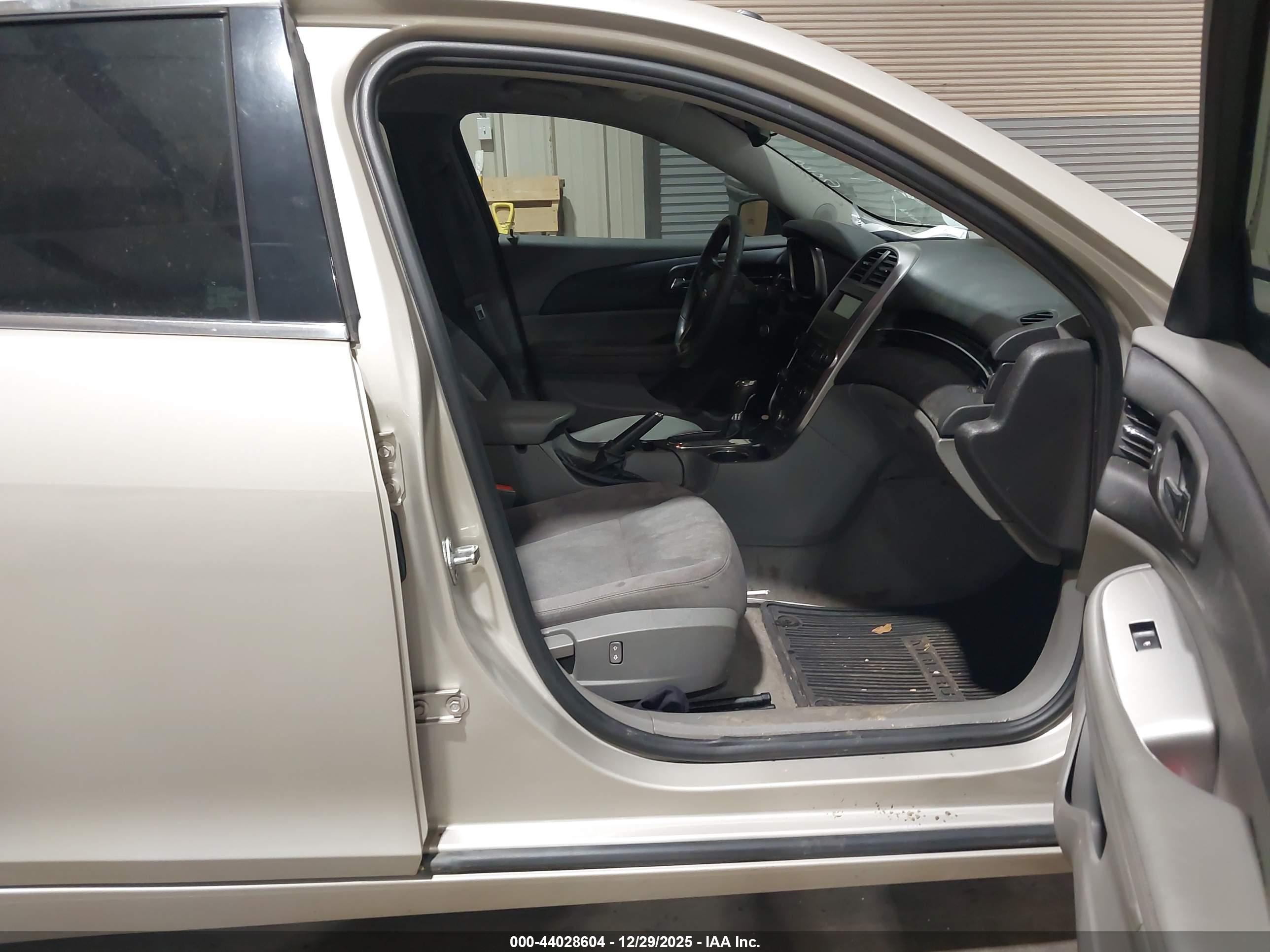 CHEVROLET MALIBU image 5