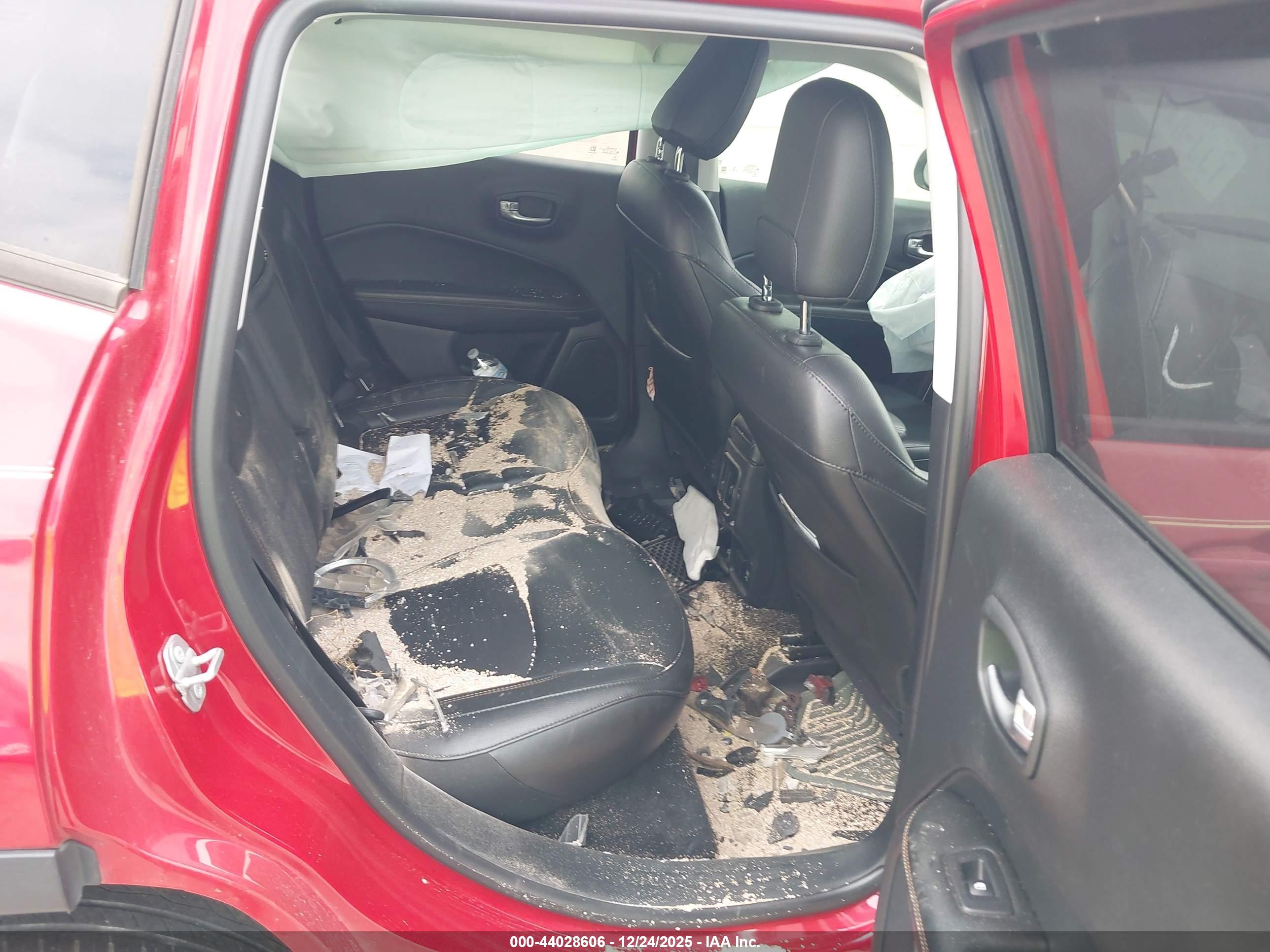 JEEP COMPASS image 8