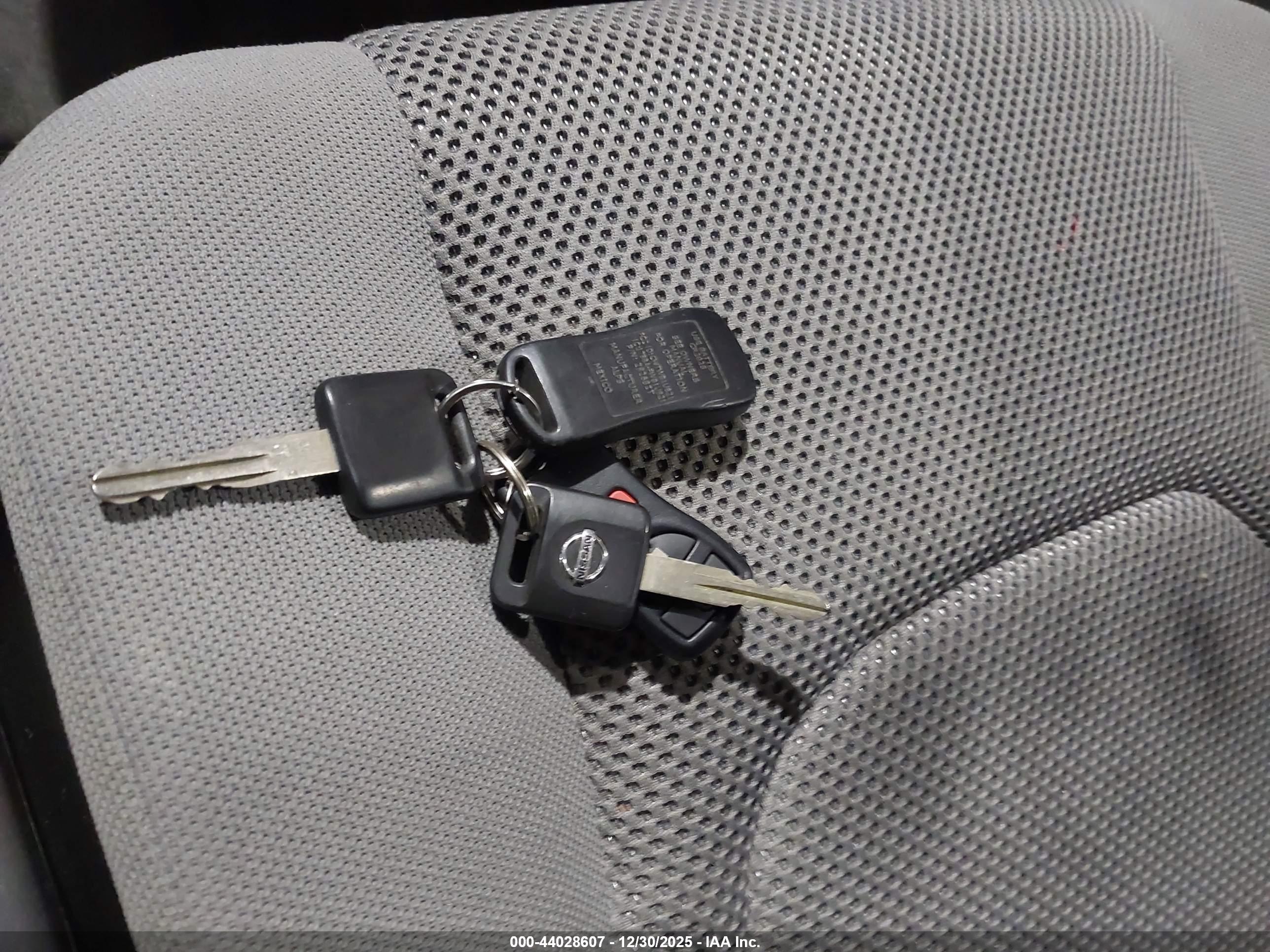 NISSAN FRONTIER image 11