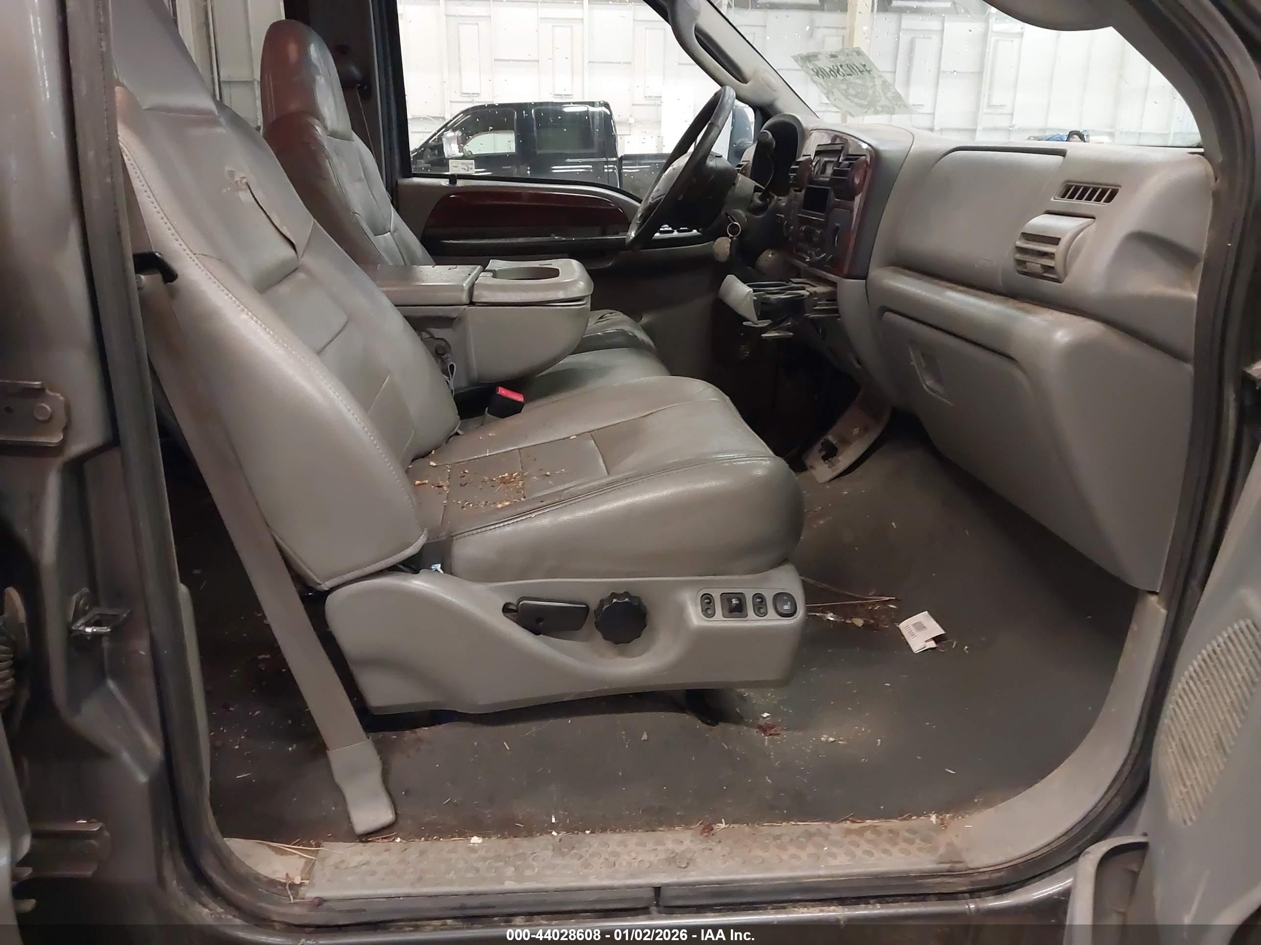 FORD F-350 image 5
