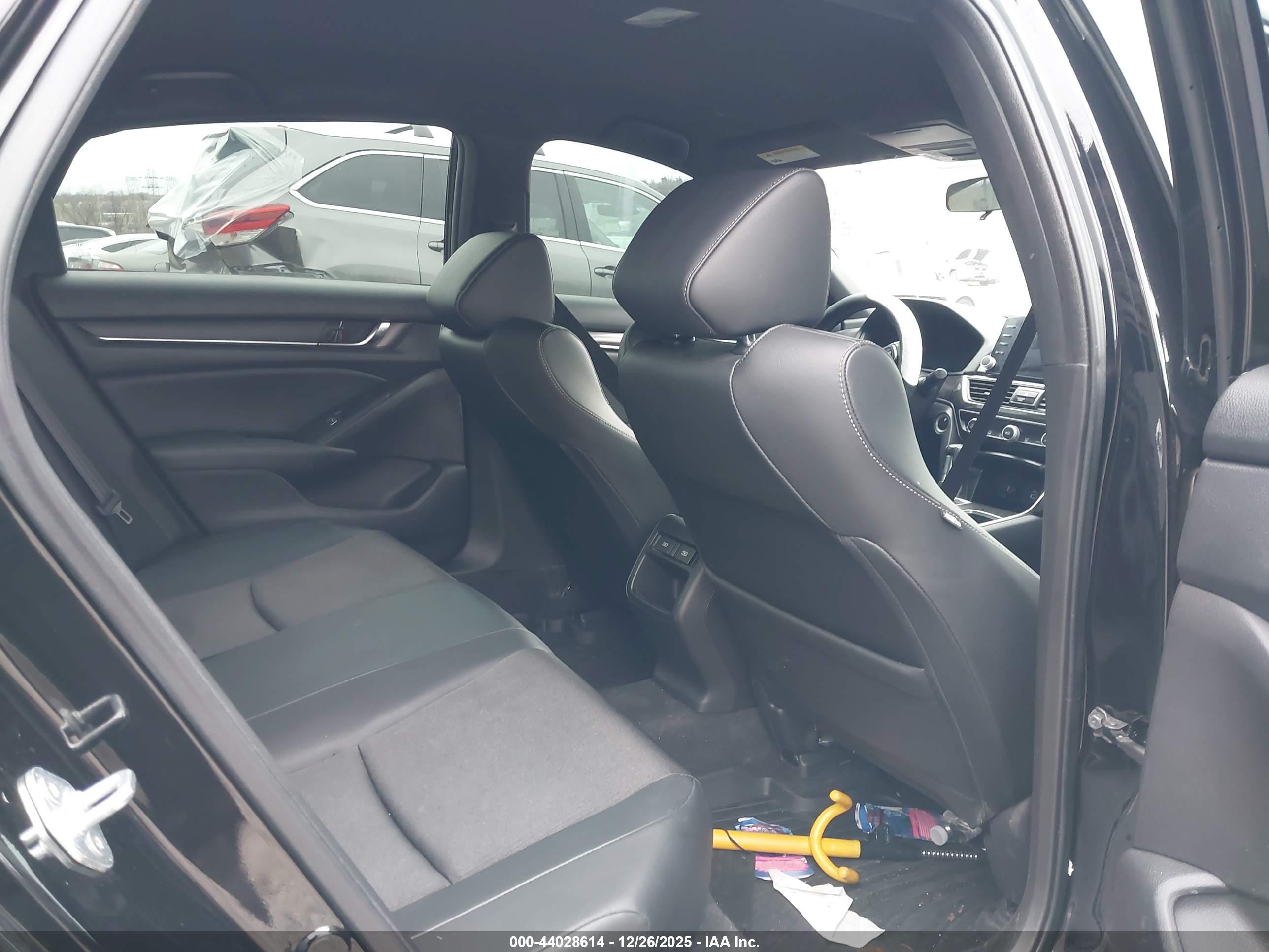 HONDA ACCORD image 8