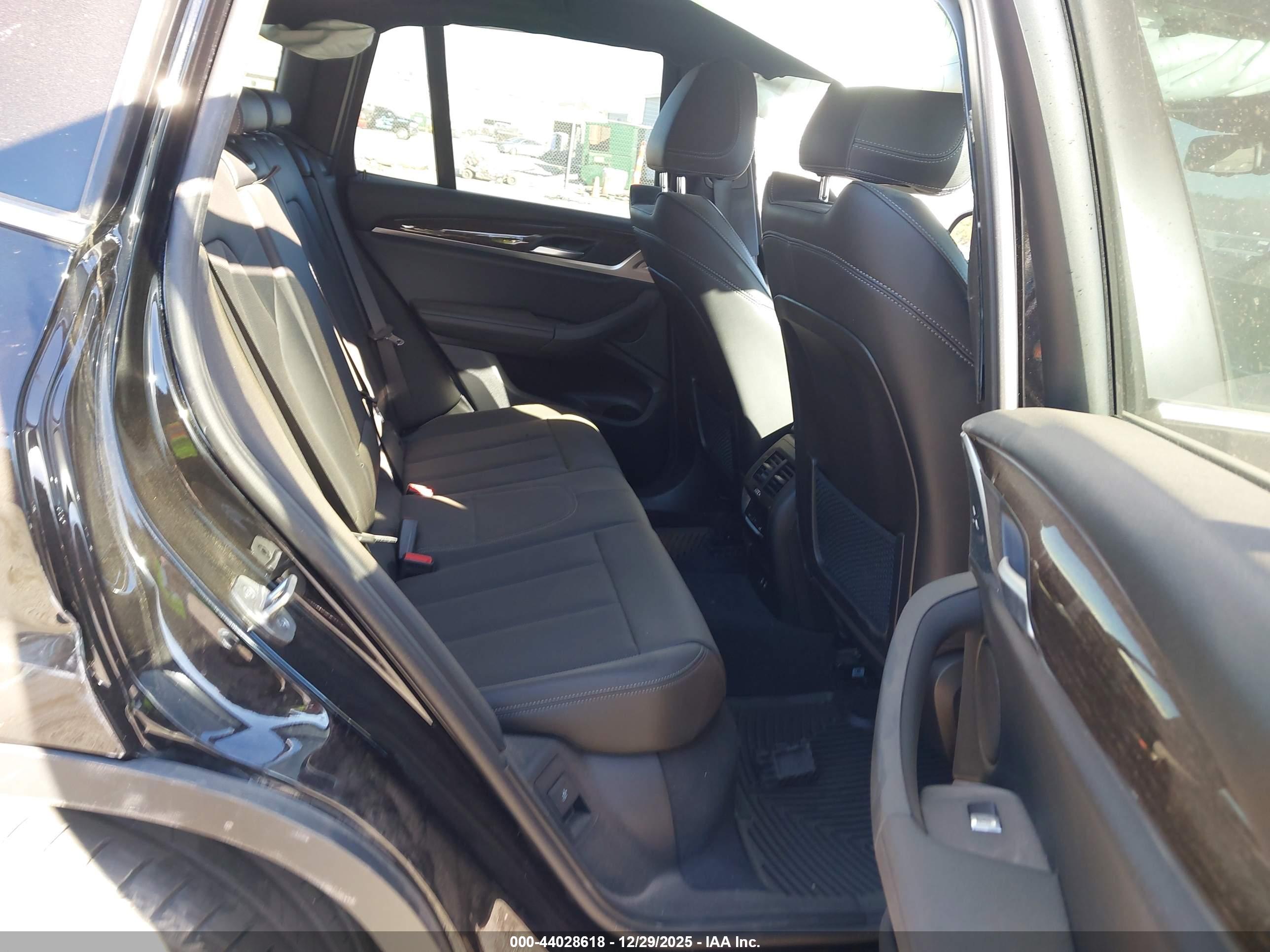 BMW X3 image 8