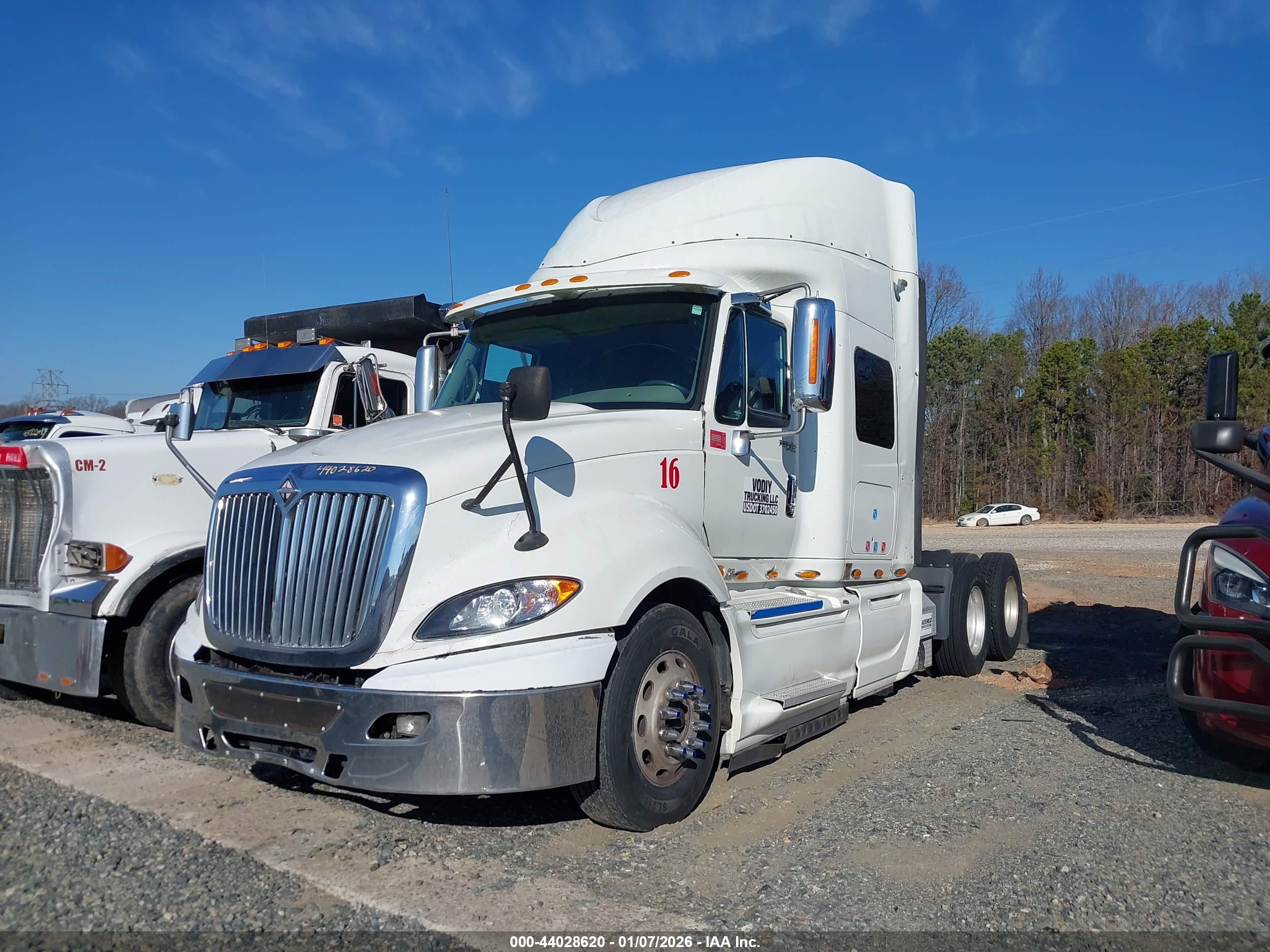 INTERNATIONAL PROSTAR image 2
