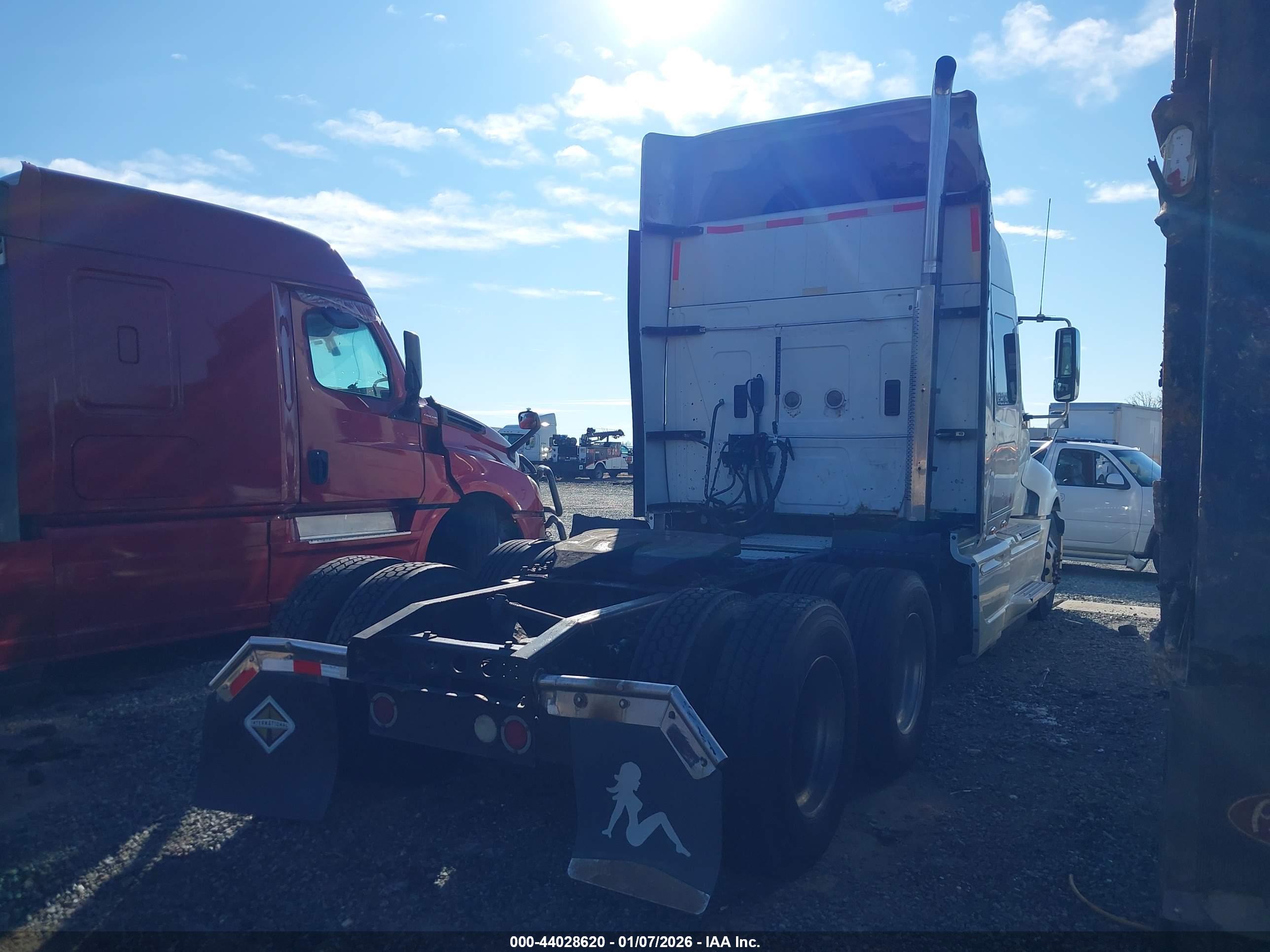 INTERNATIONAL PROSTAR image 4