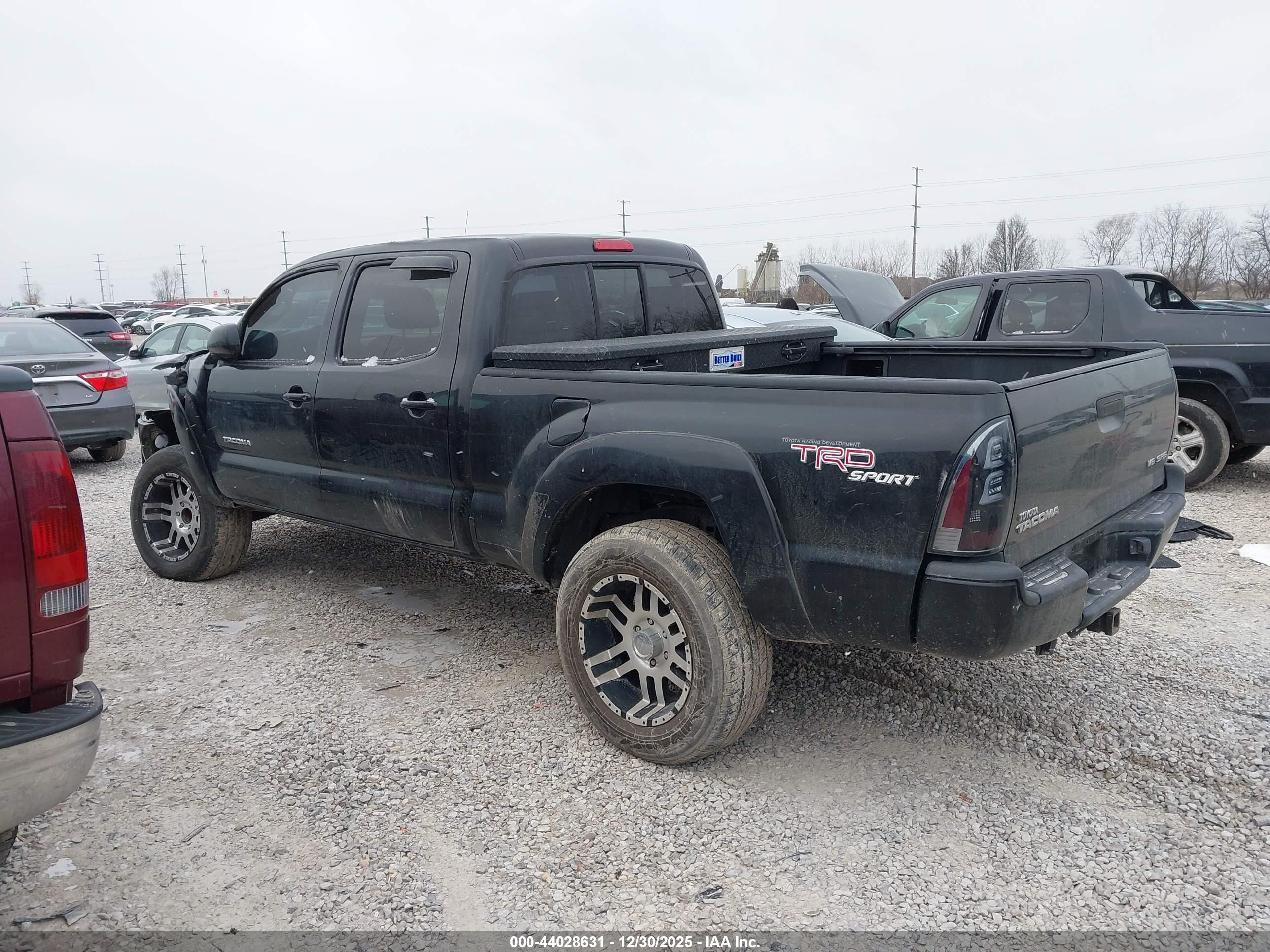 TOYOTA TACOMA image 3