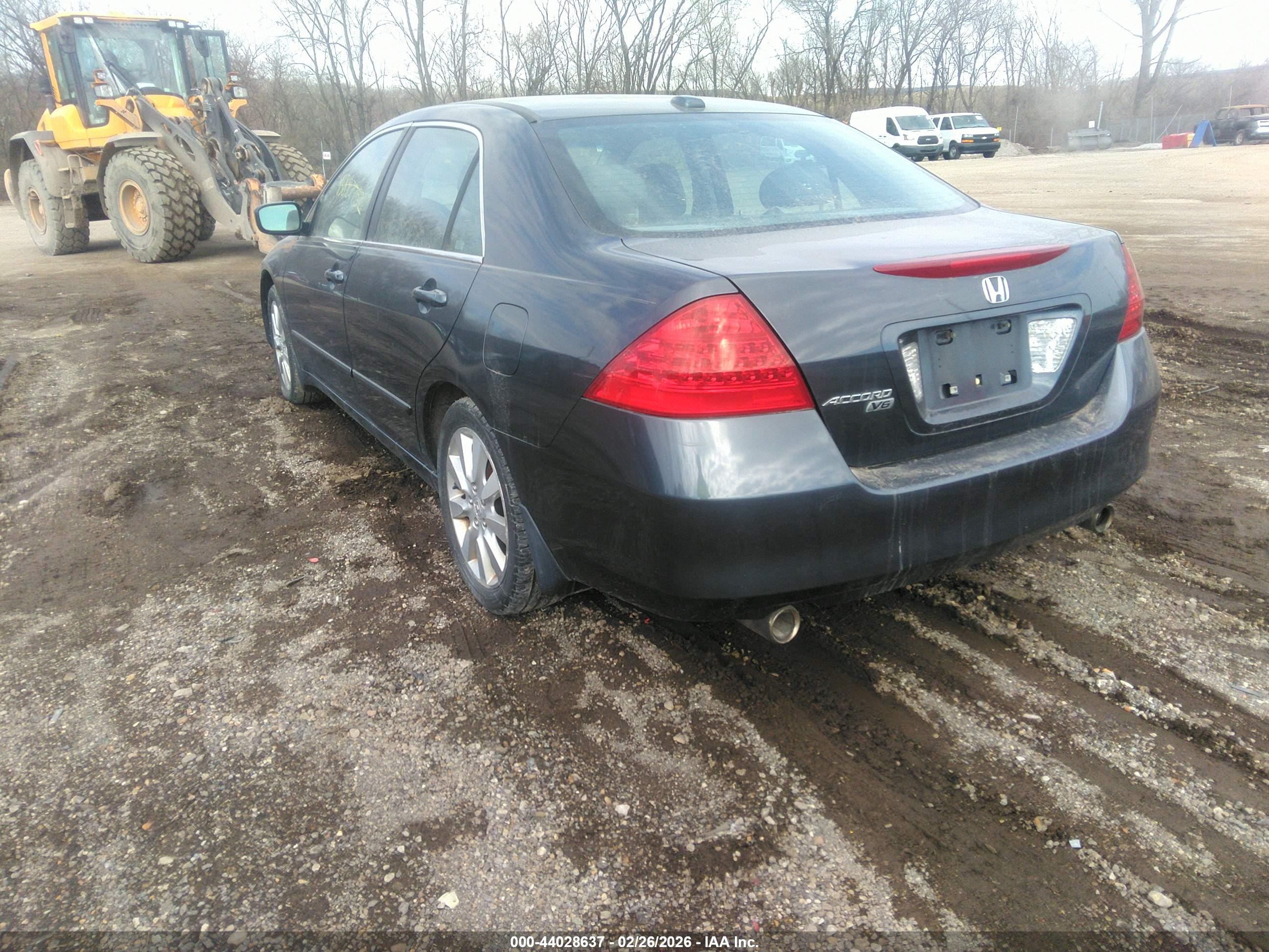 HONDA ACCORD image 3