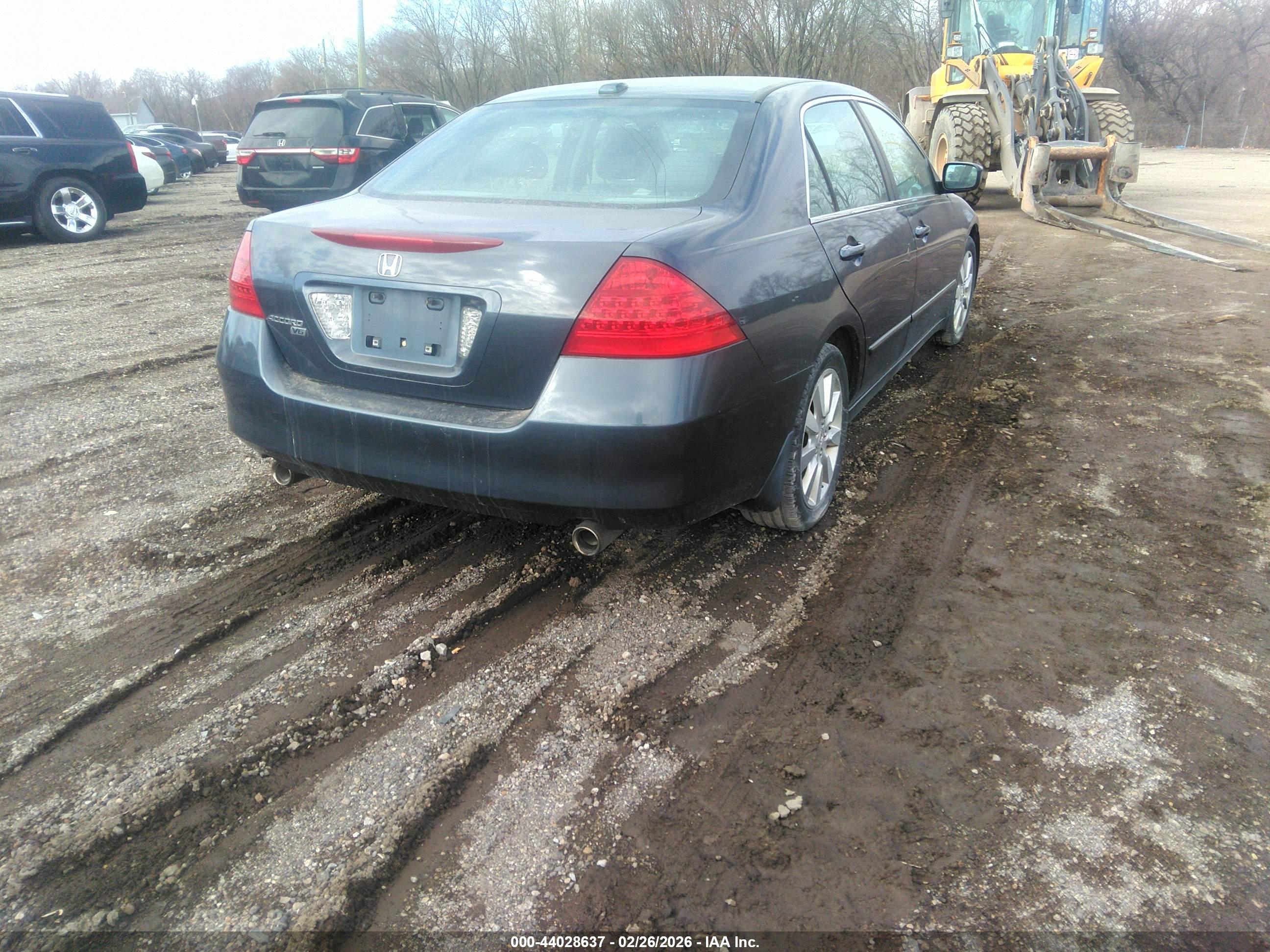HONDA ACCORD image 4