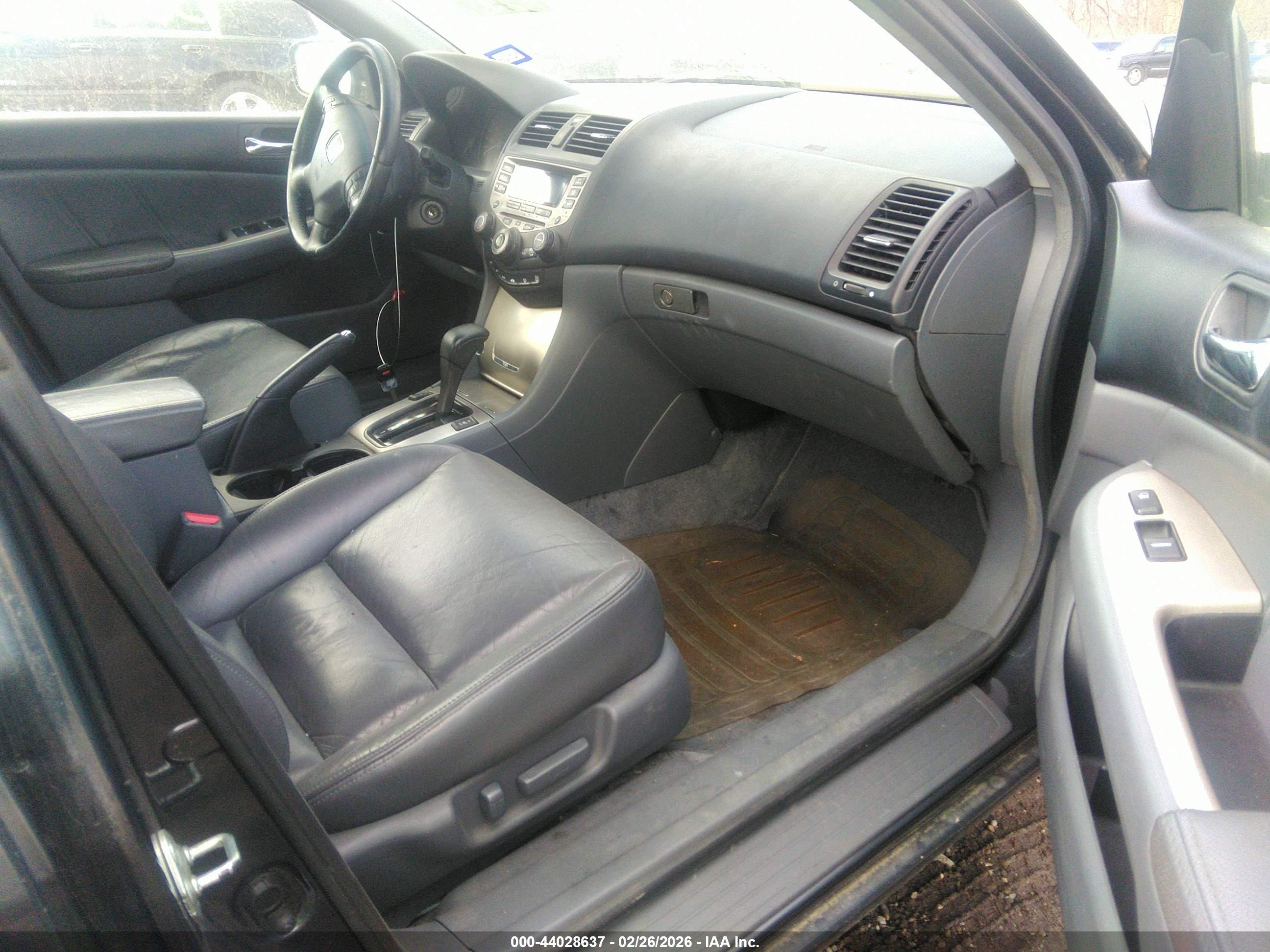 HONDA ACCORD image 5