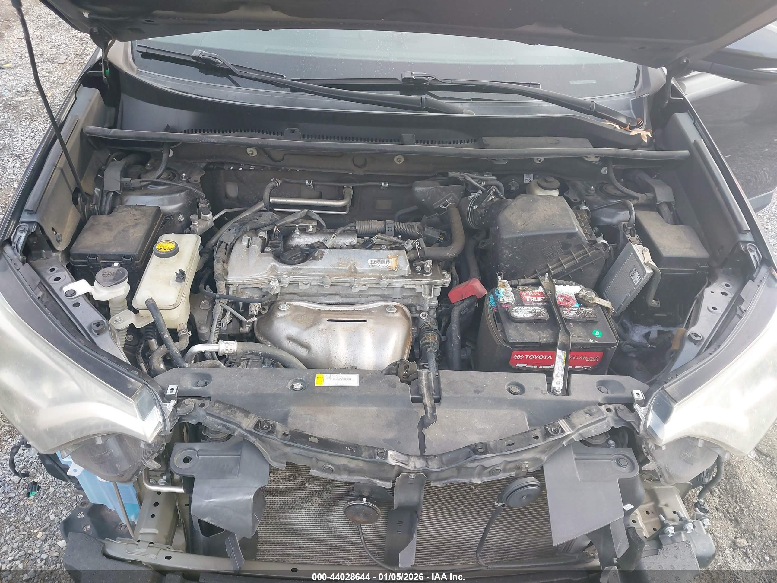 TOYOTA RAV4 image 10