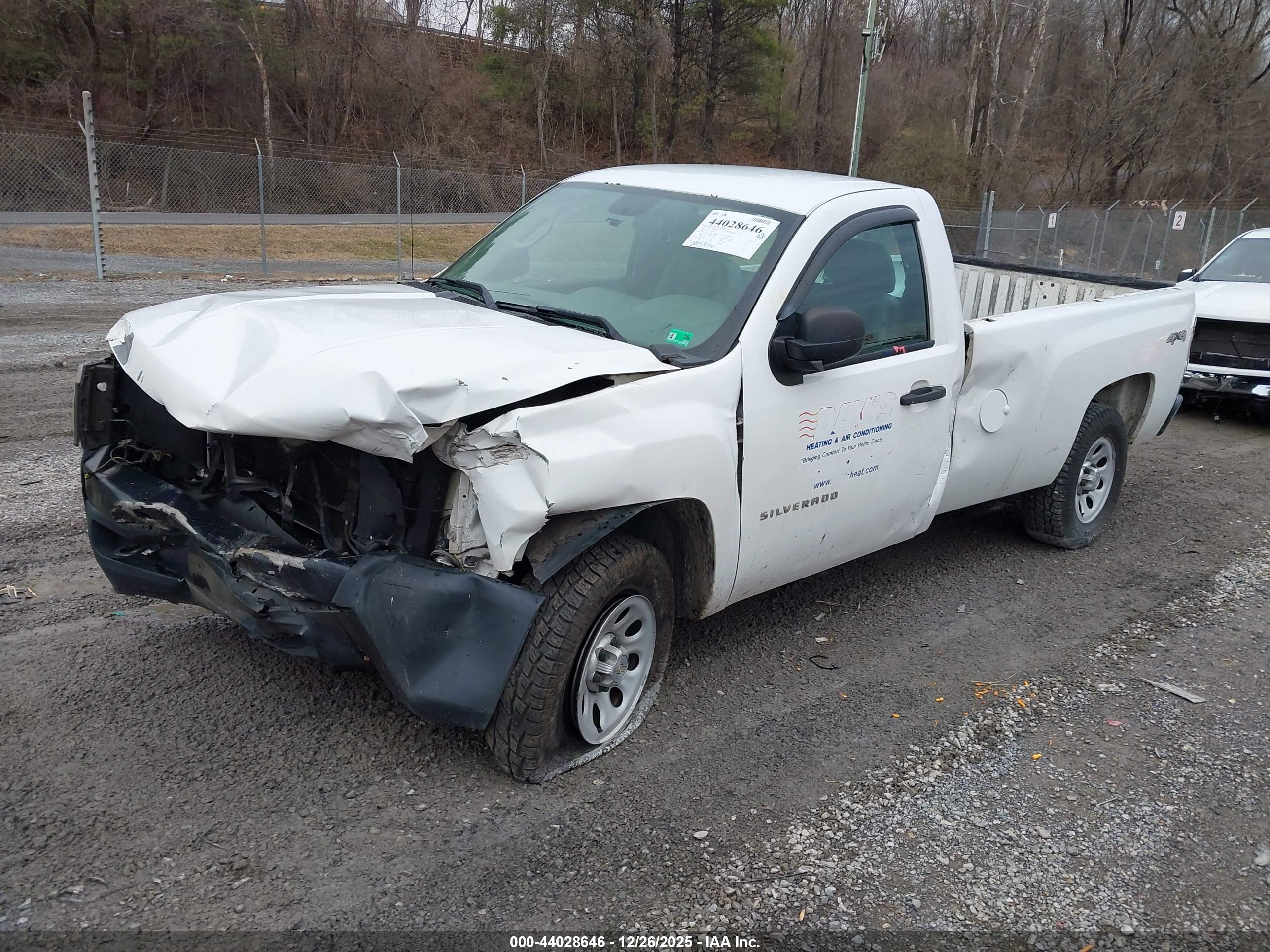 CHEVROLET SILVERADO image 2