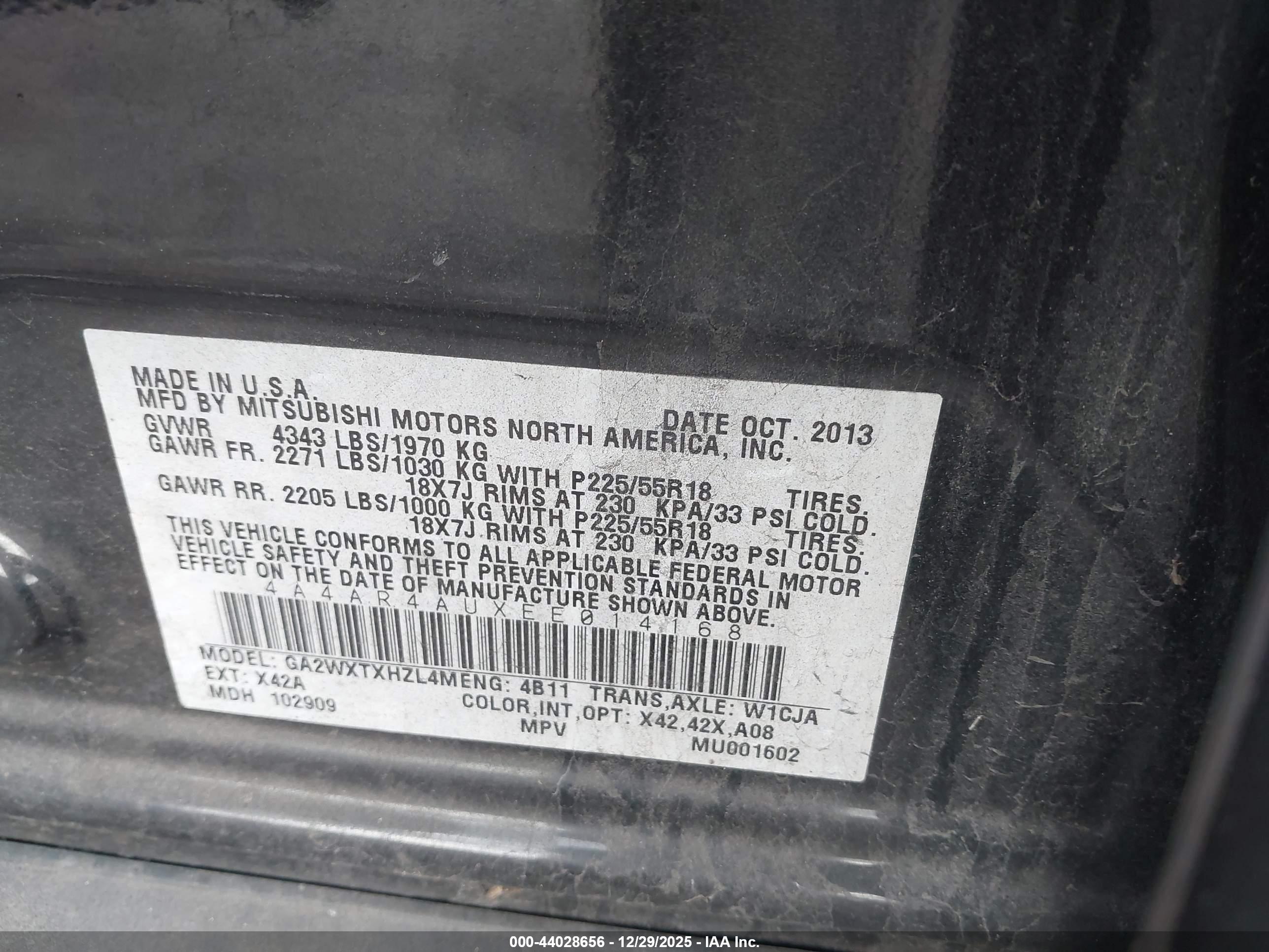 MITSUBISHI OUTLANDER image 9