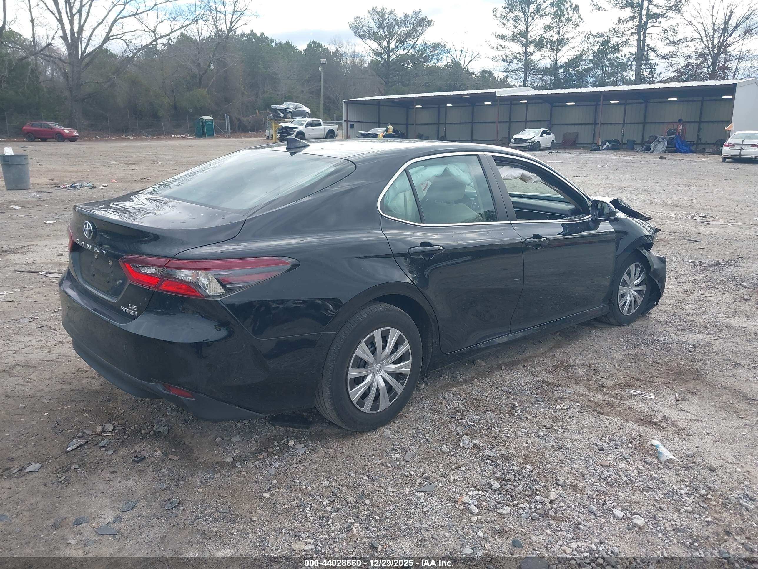 TOYOTA CAMRY image 4
