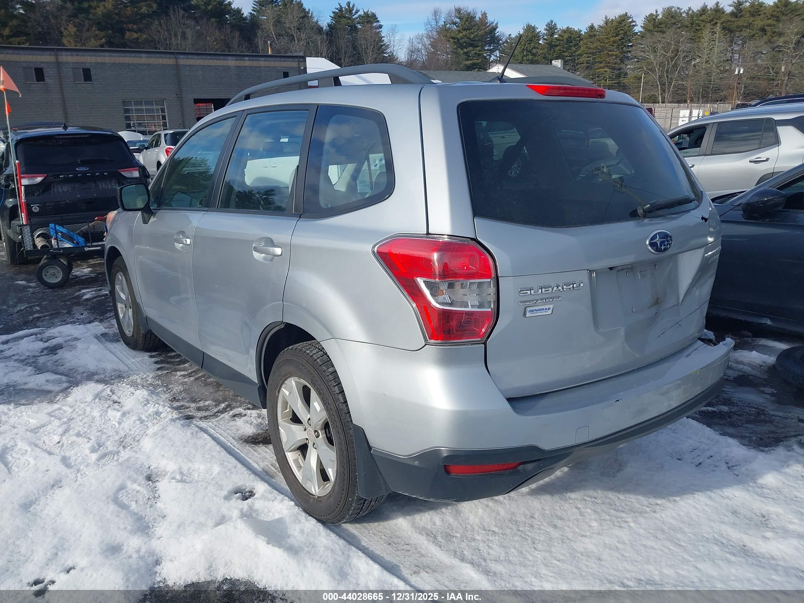 SUBARU FORESTER image 3