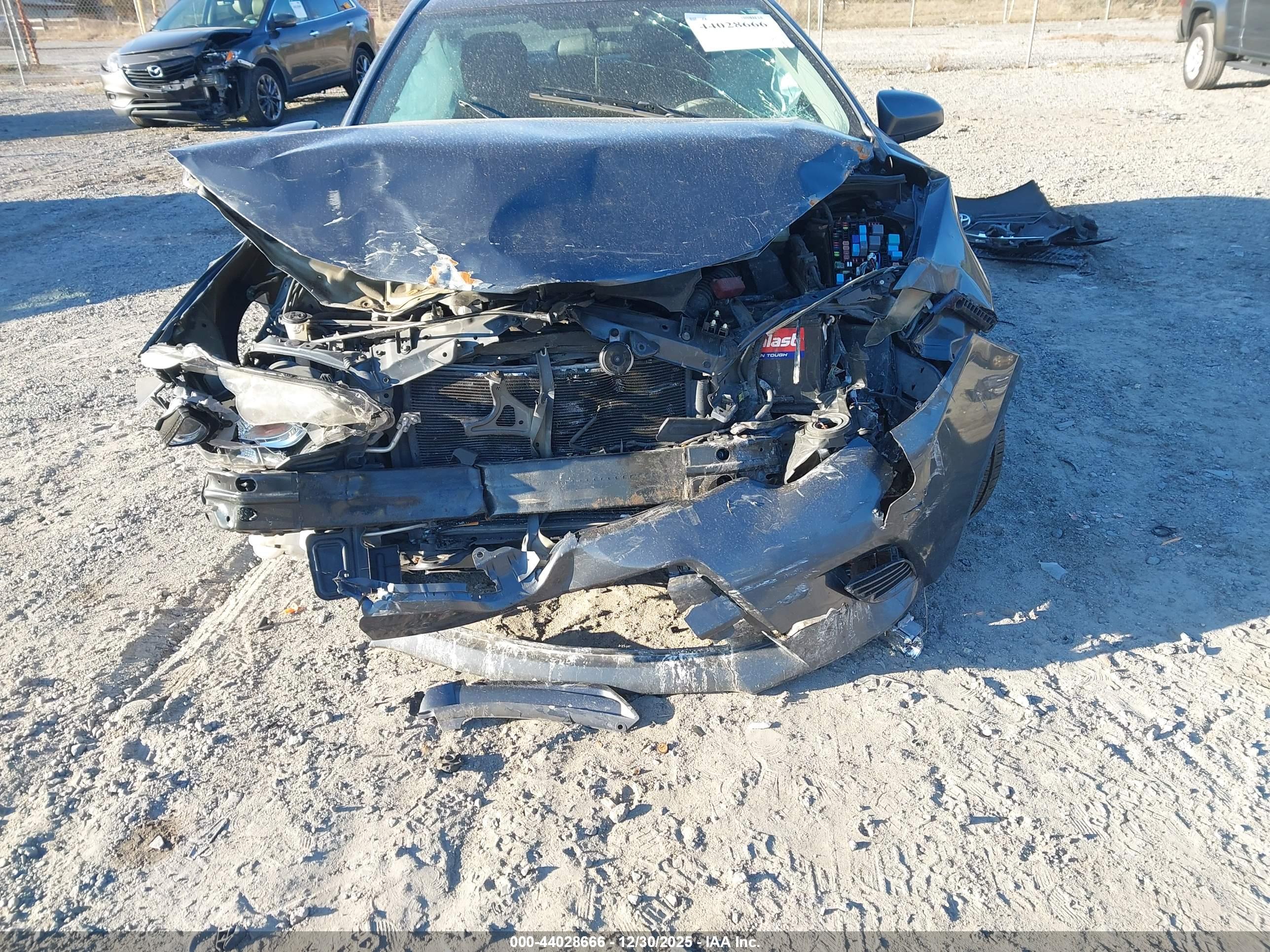 TOYOTA COROLLA image 6