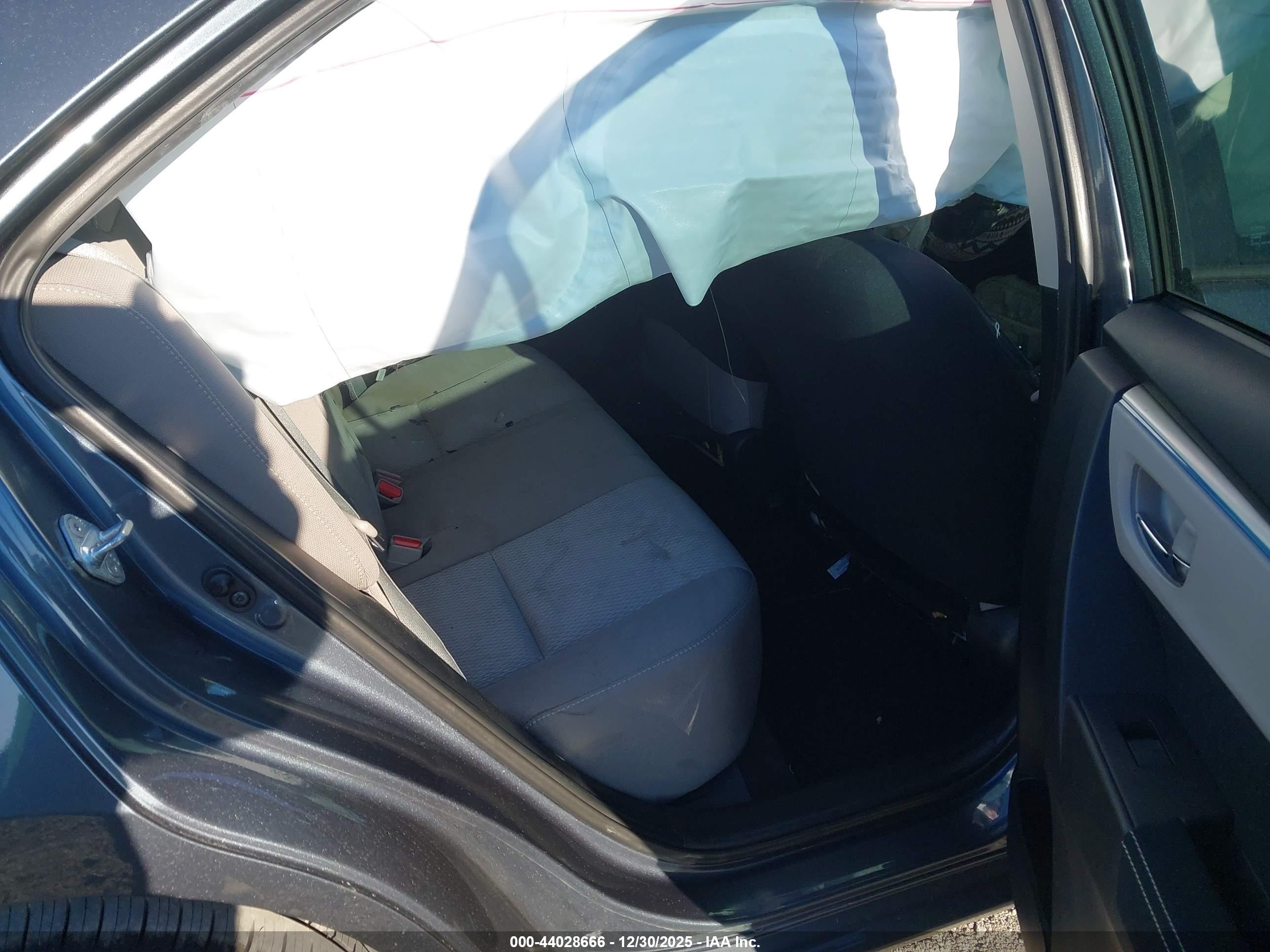 TOYOTA COROLLA image 8