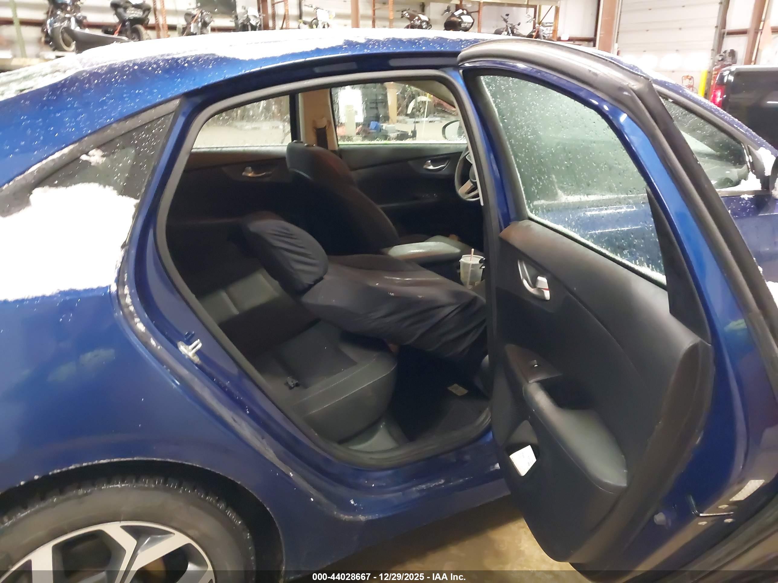 KIA FORTE image 8