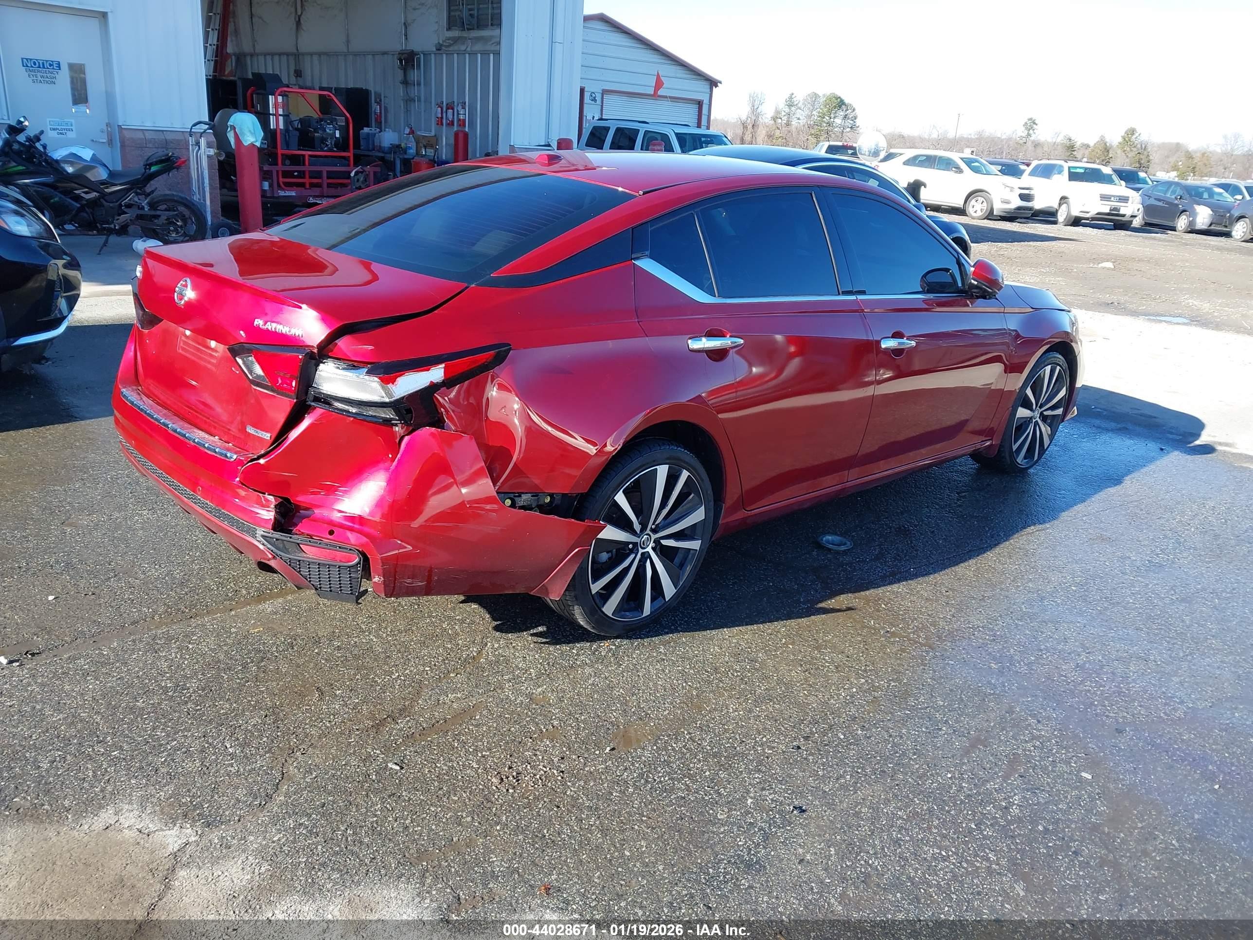 NISSAN ALTIMA image 4