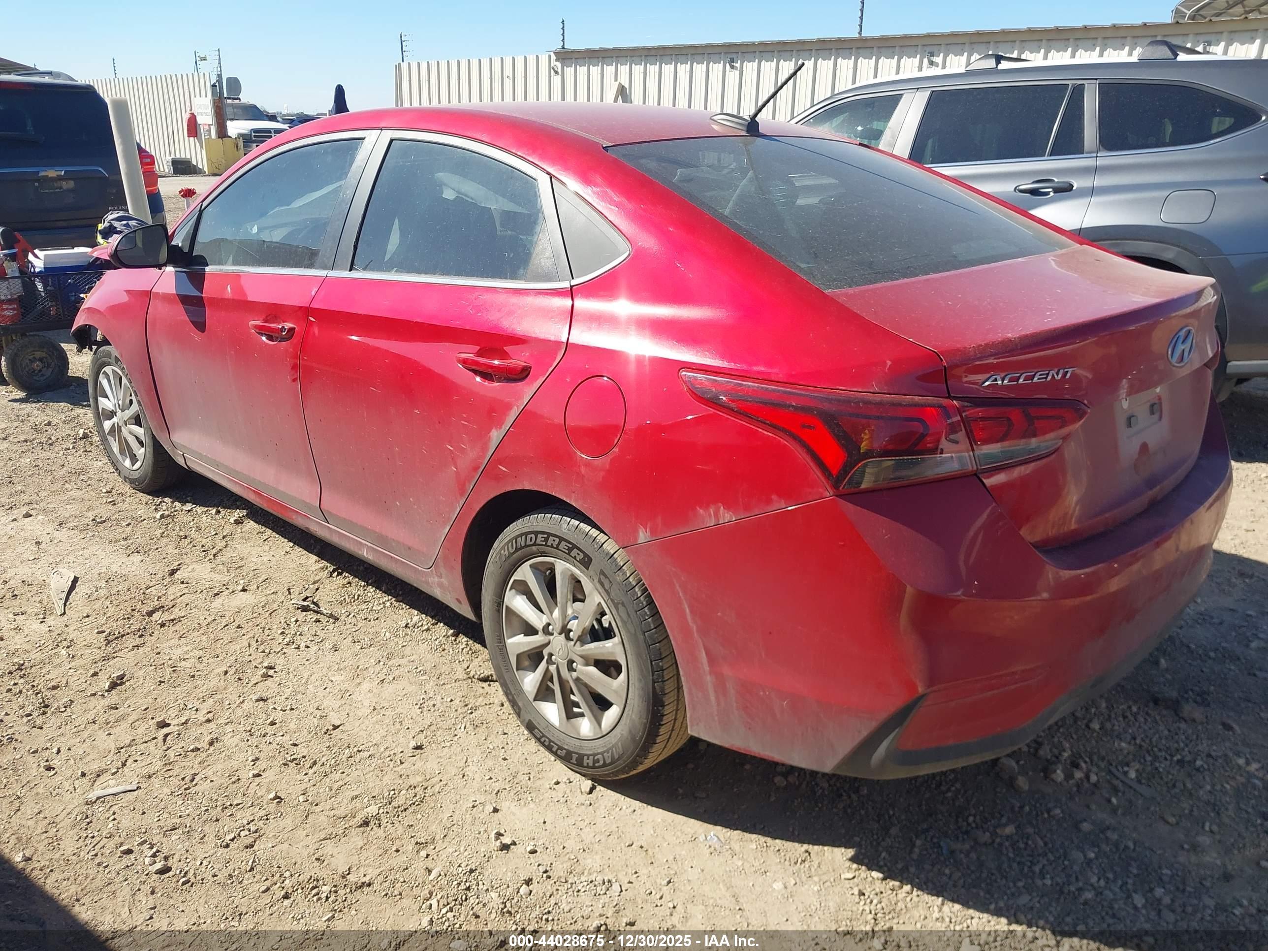 HYUNDAI ACCENT image 3