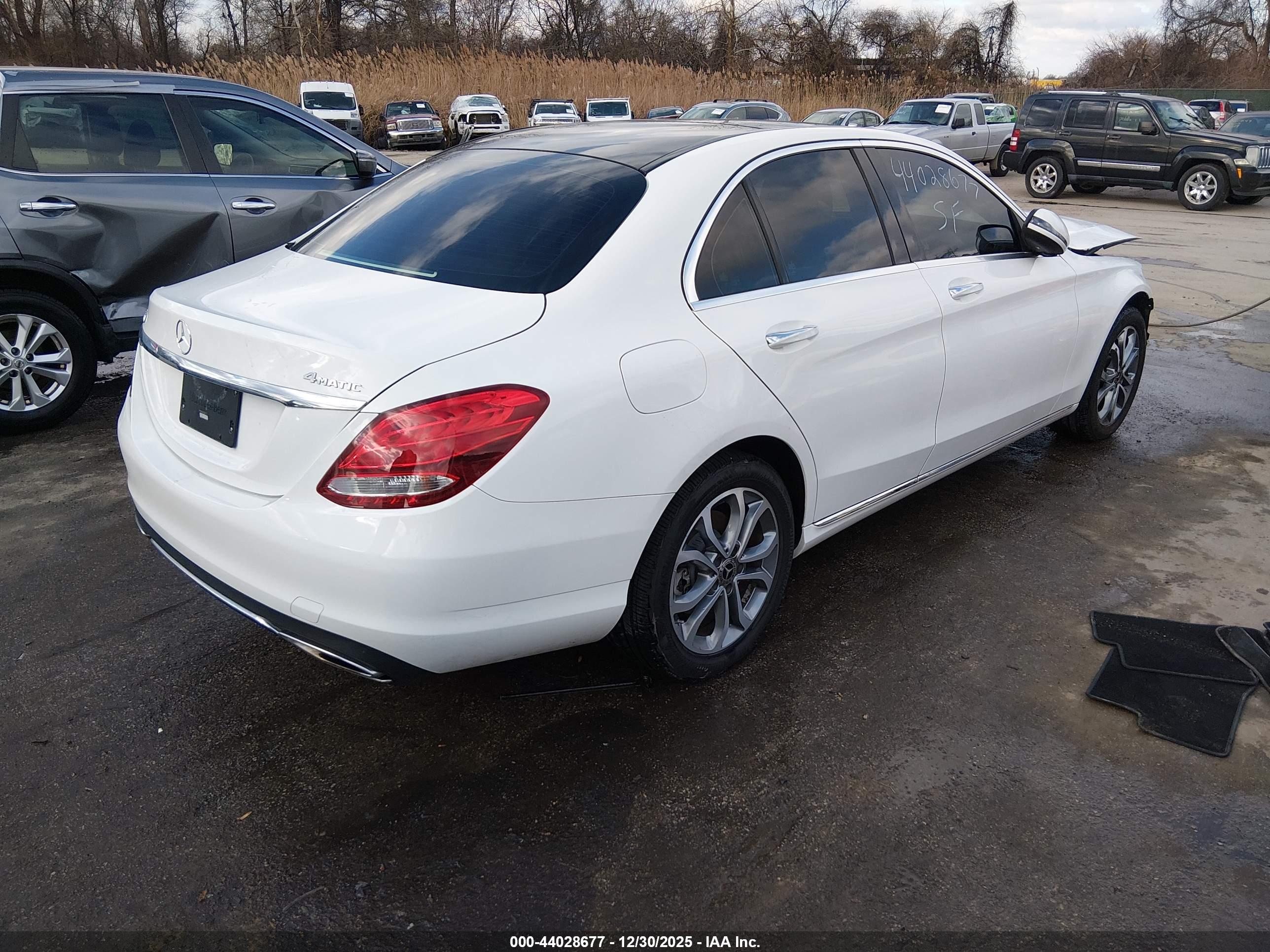 MERCEDES-BENZ C image 4