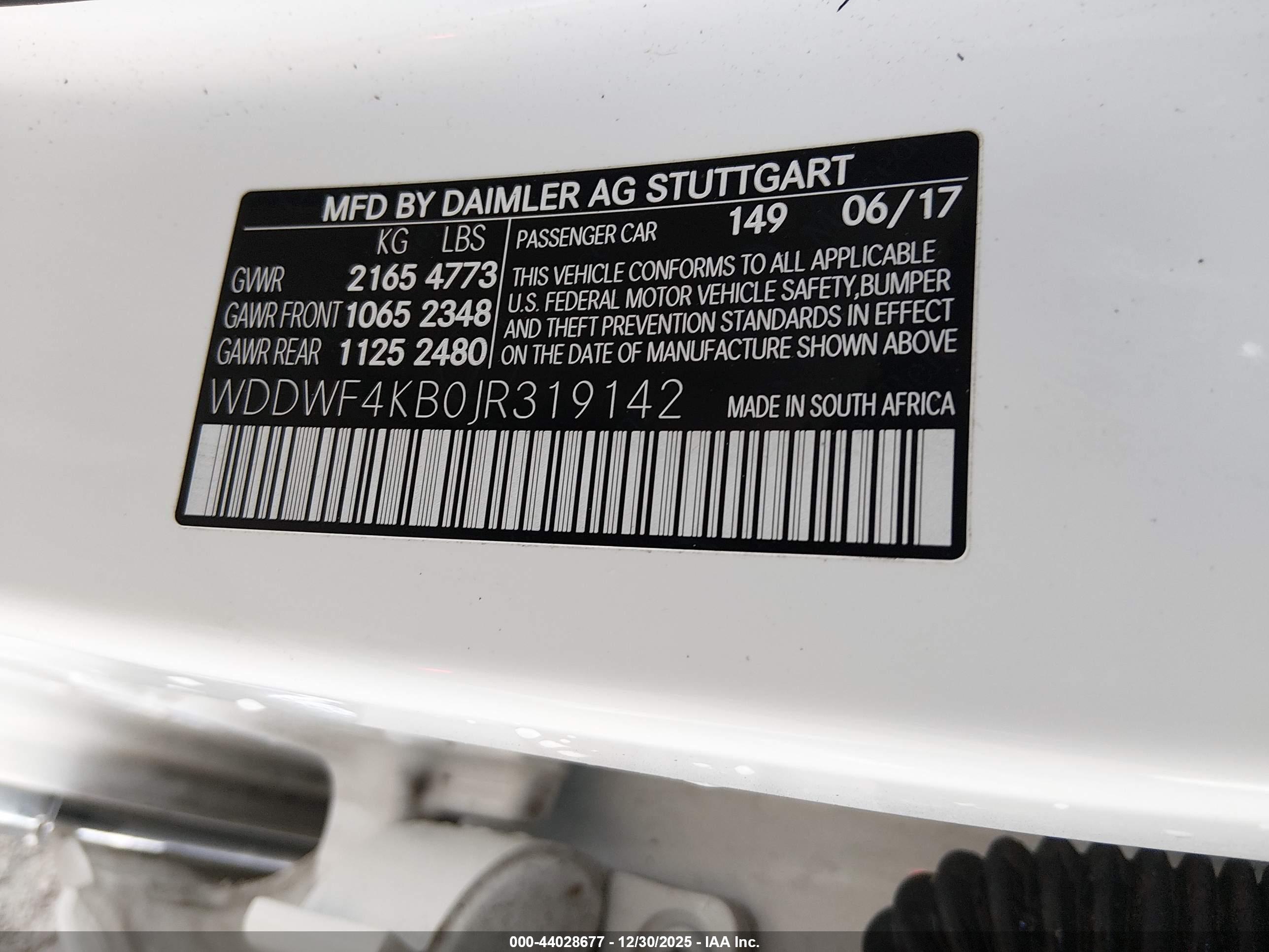MERCEDES-BENZ C image 9