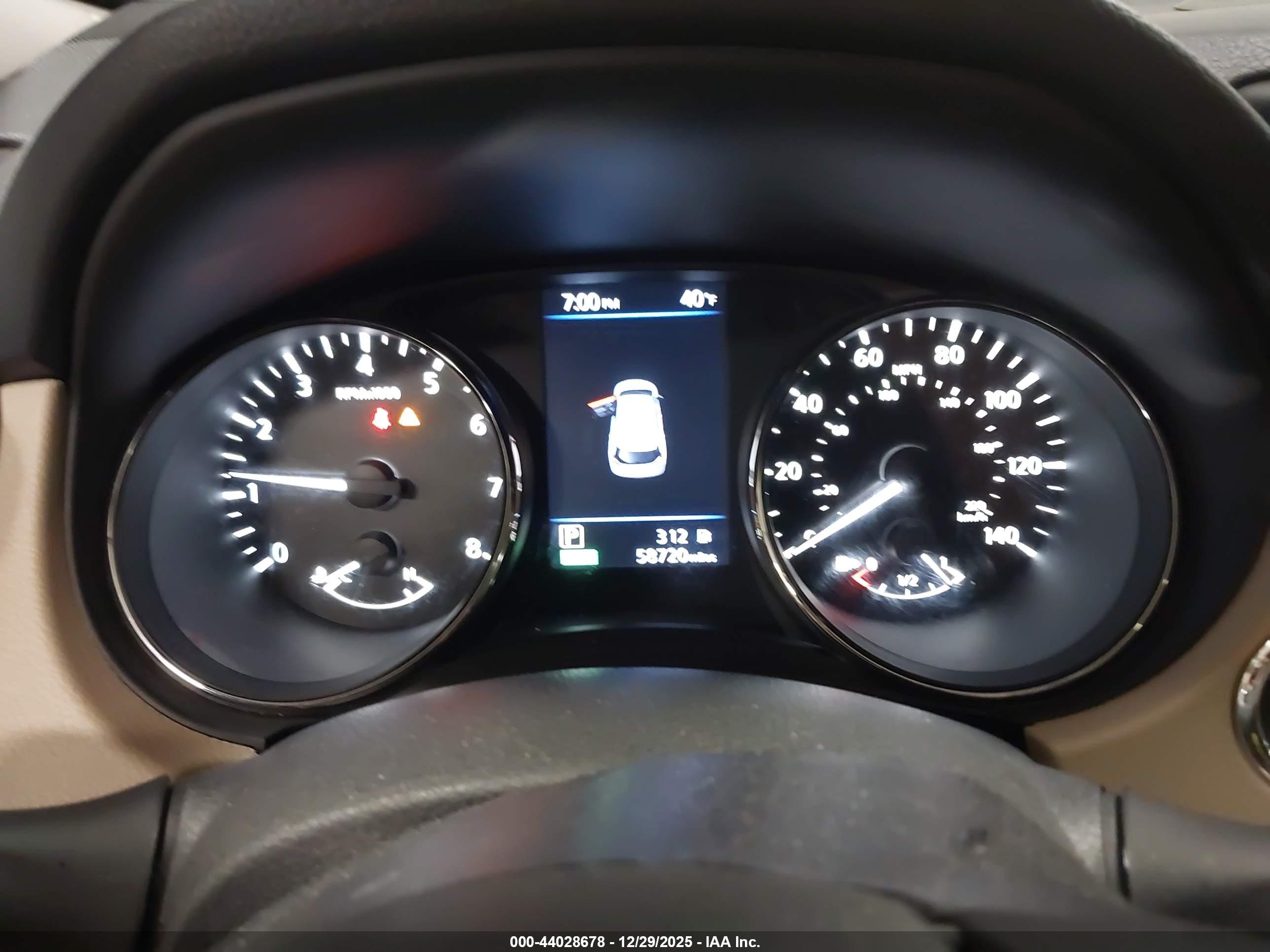 NISSAN ROGUE image 7