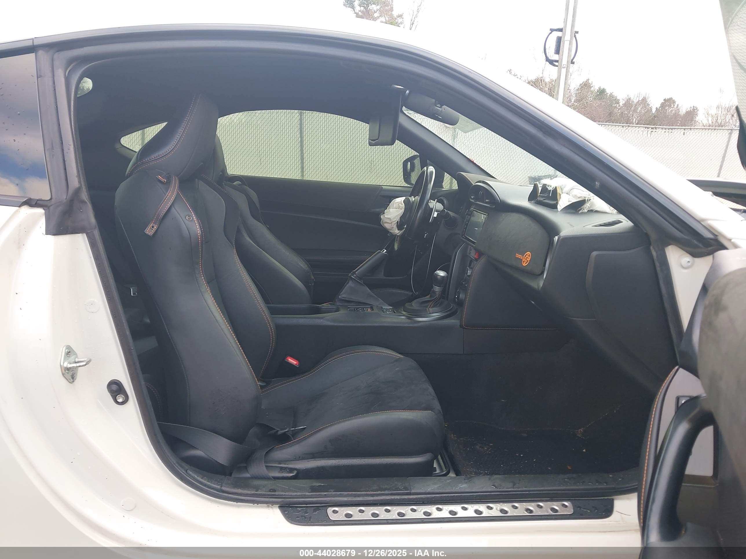 TOYOTA 86 image 5
