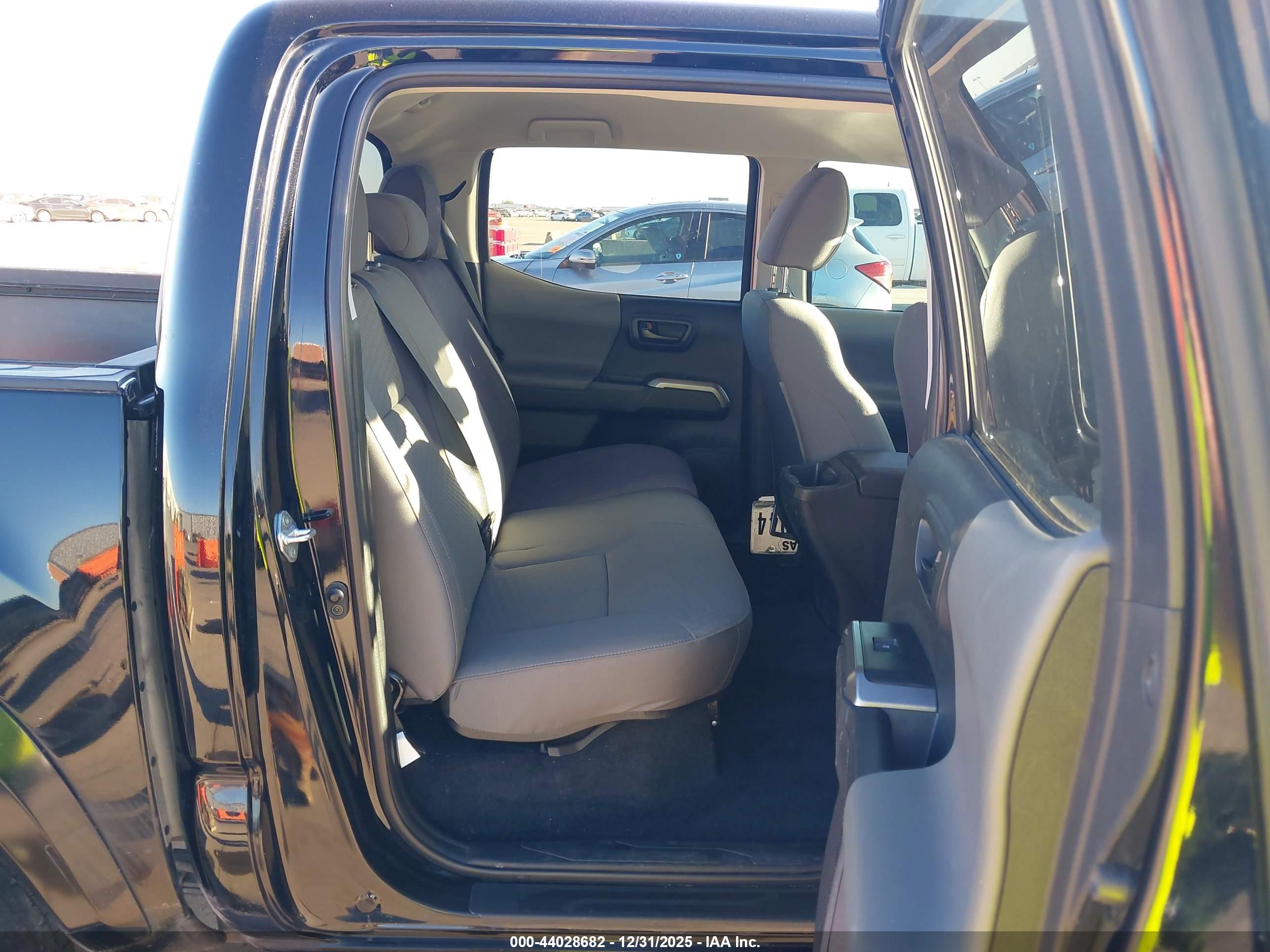 TOYOTA TACOMA image 8