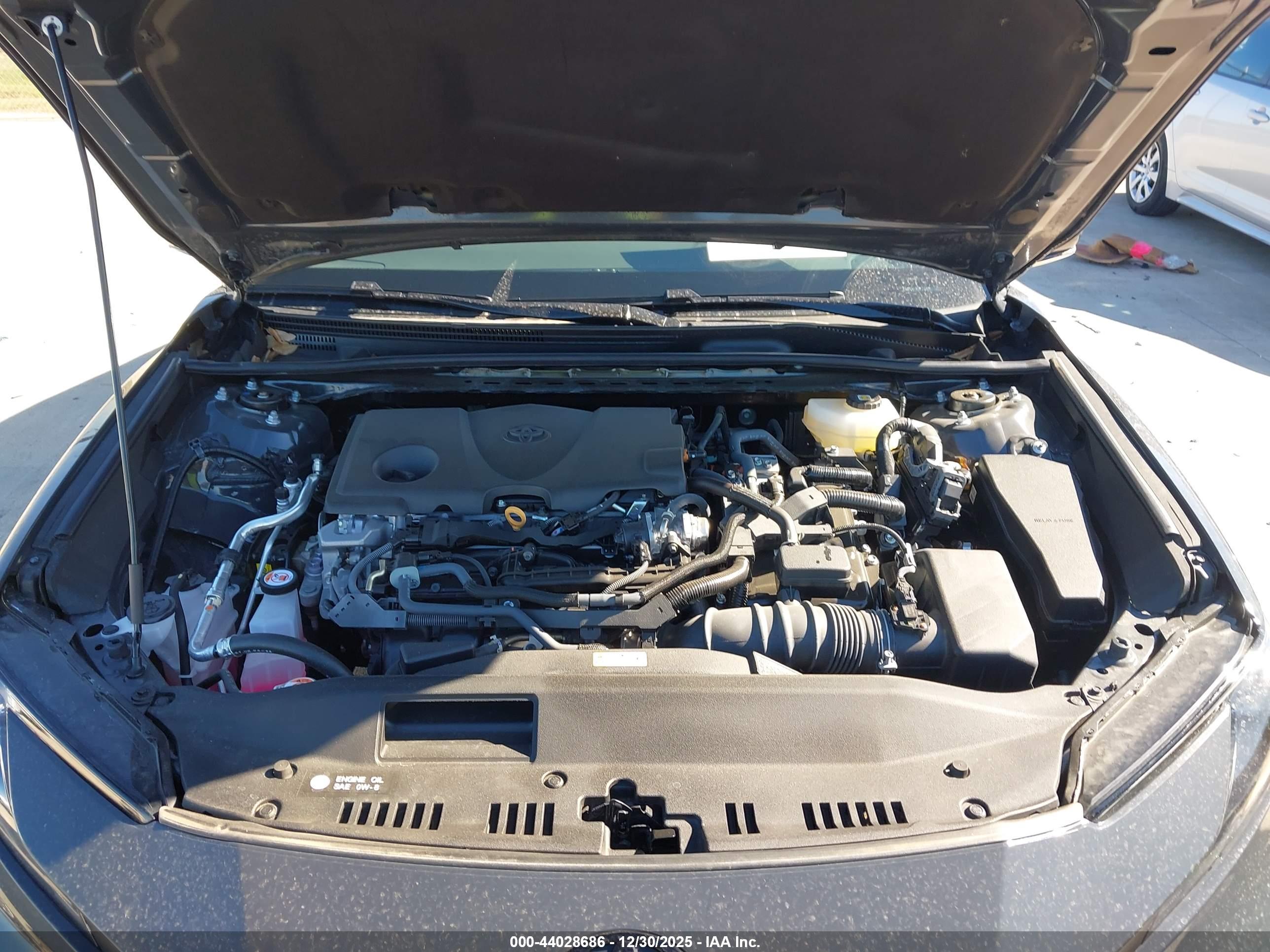 TOYOTA CAMRY image 10
