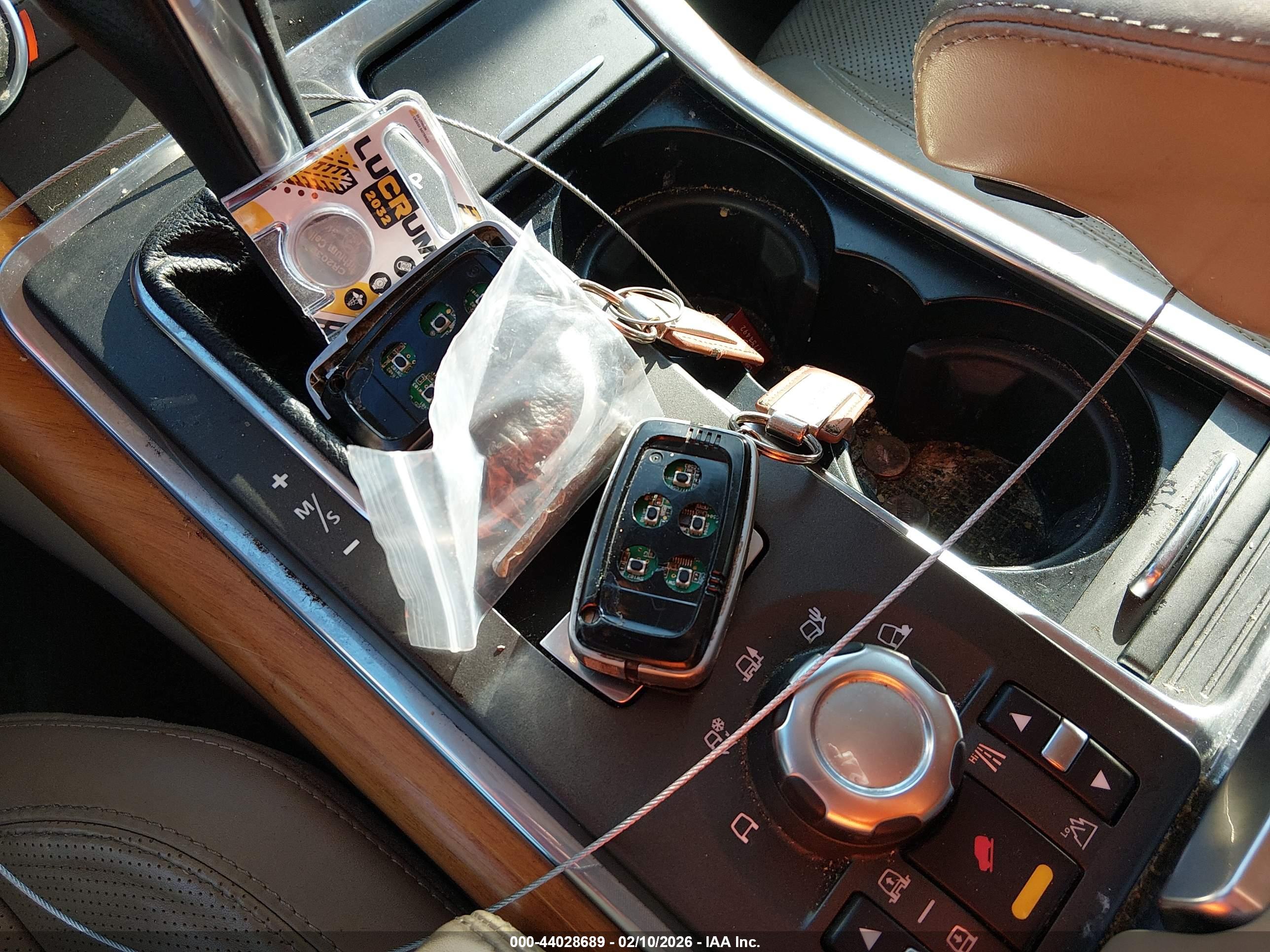 LAND ROVER image 11