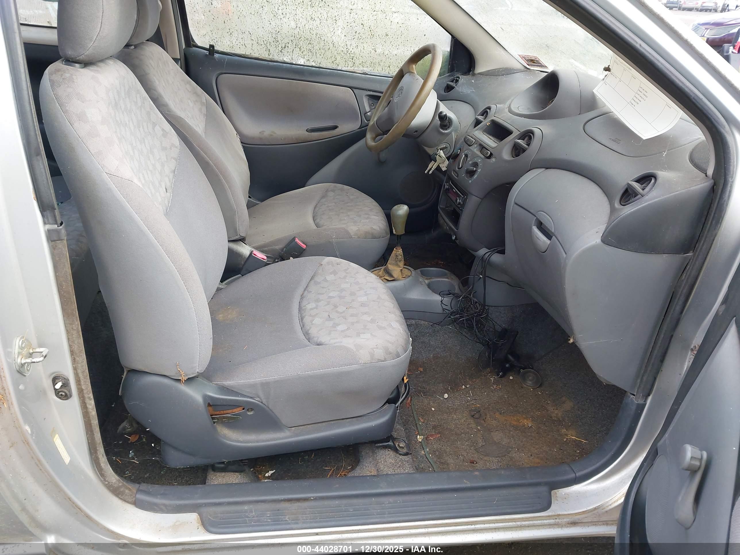 TOYOTA ECHO image 5