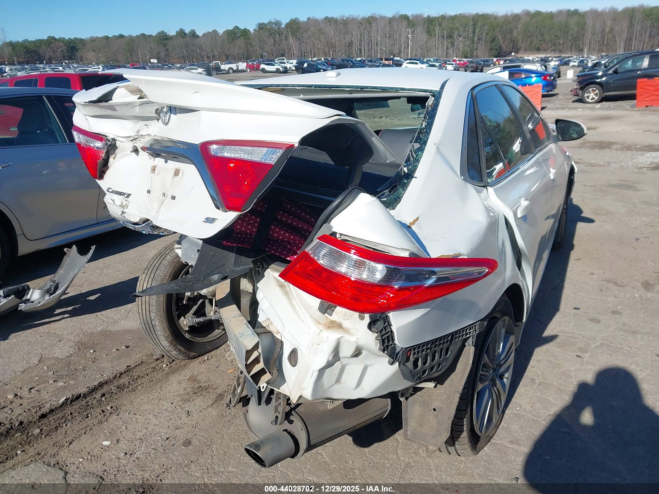 TOYOTA CAMRY image 4