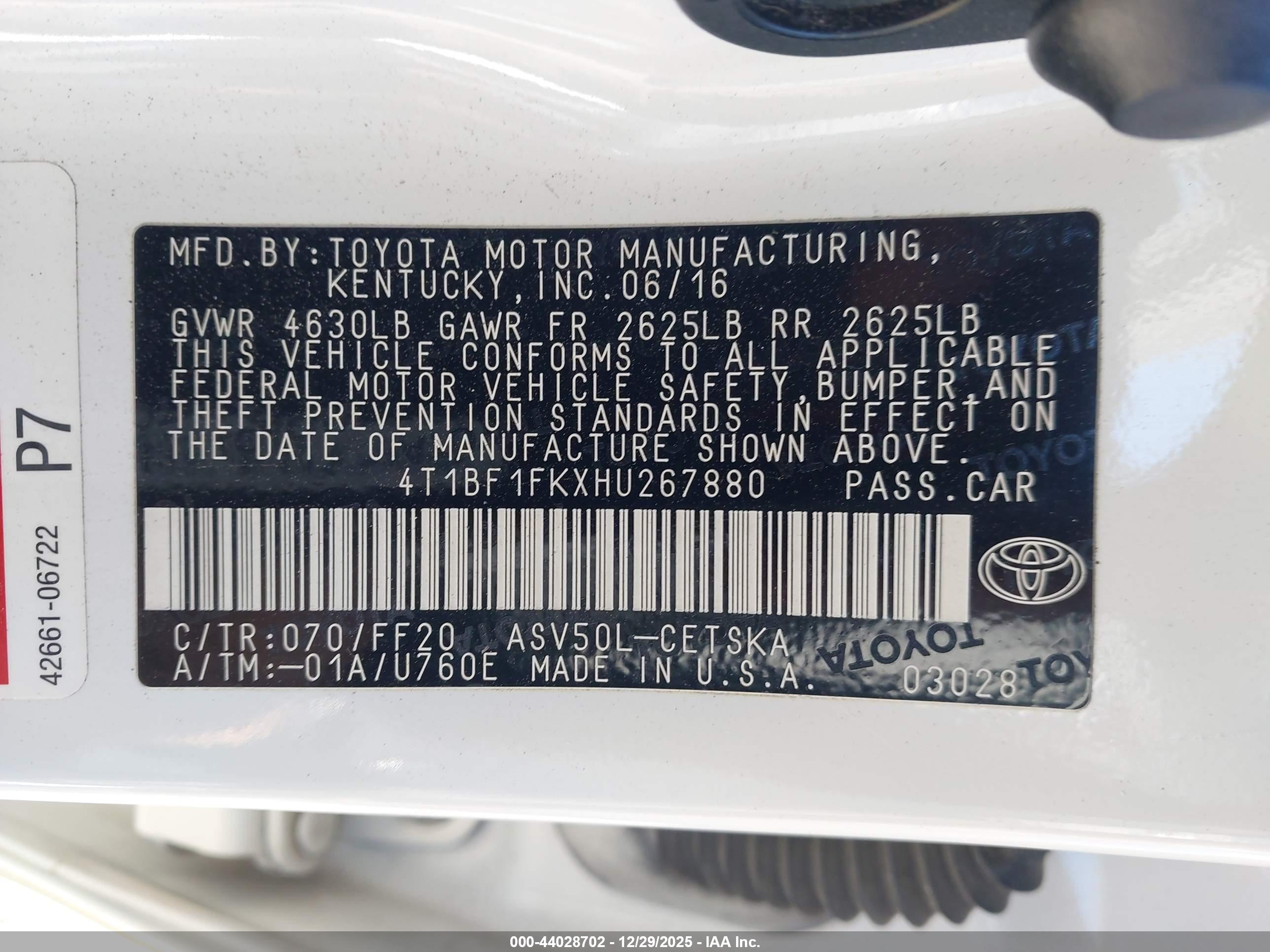 TOYOTA CAMRY image 9