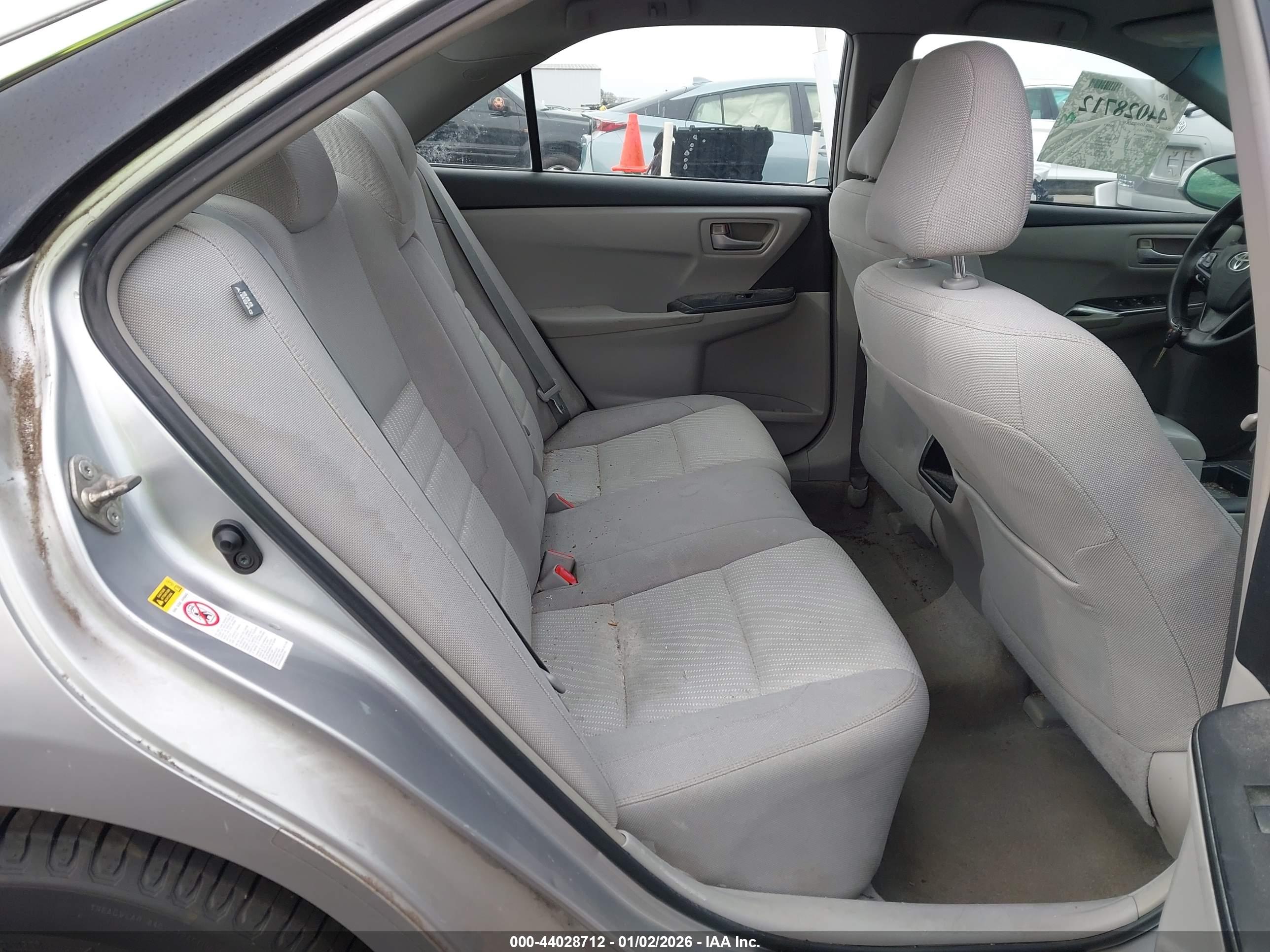 TOYOTA CAMRY image 8