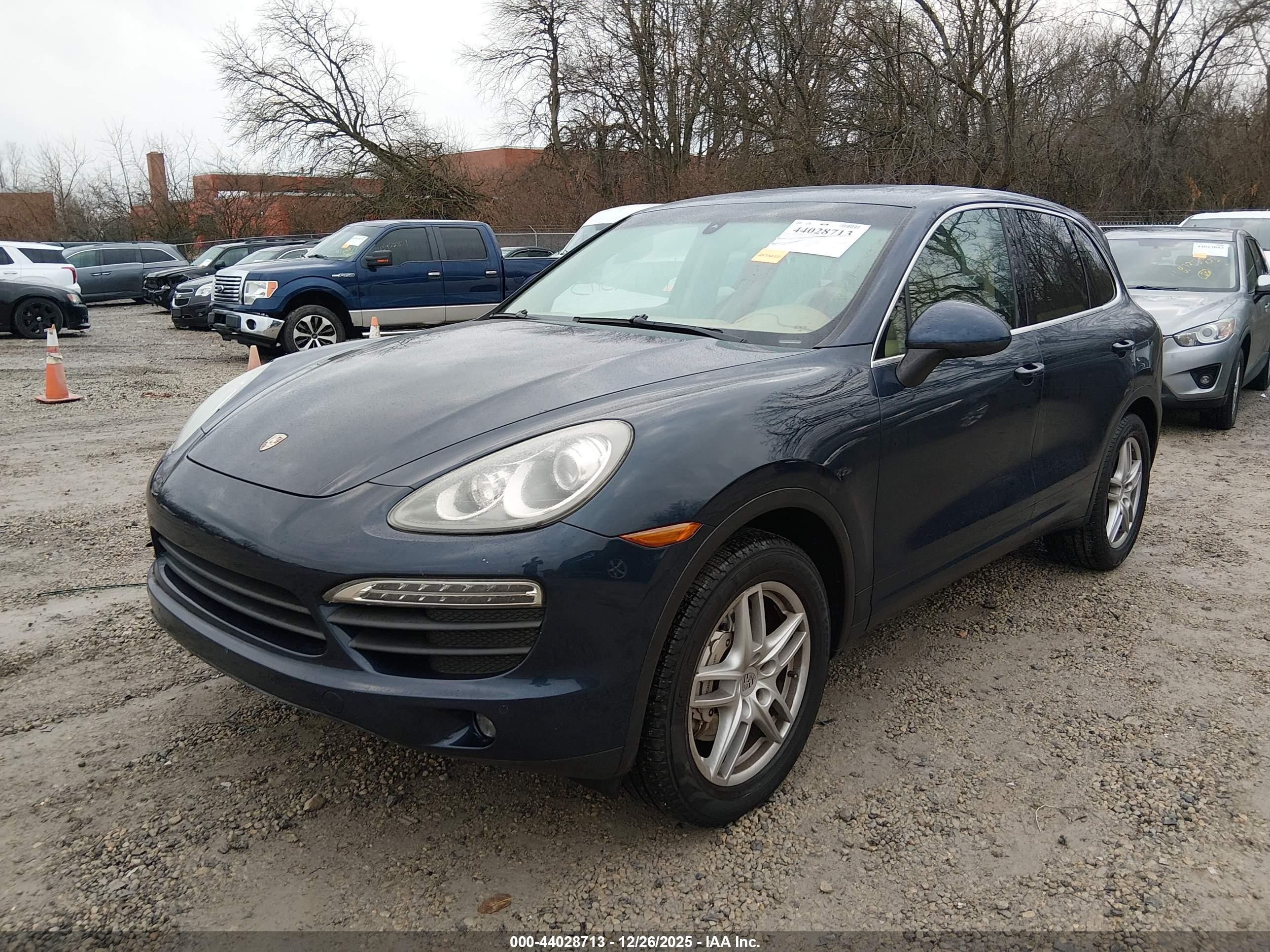 PORSCHE CAYENNE image 2