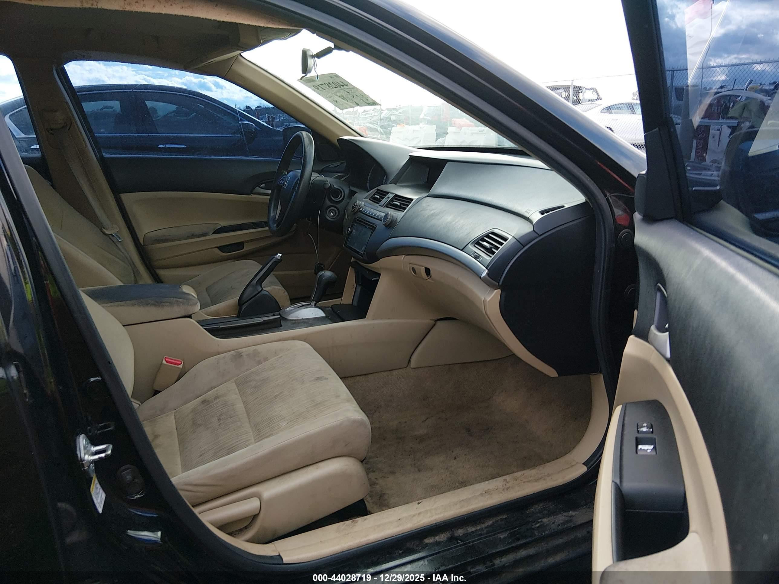 HONDA ACCORD image 5