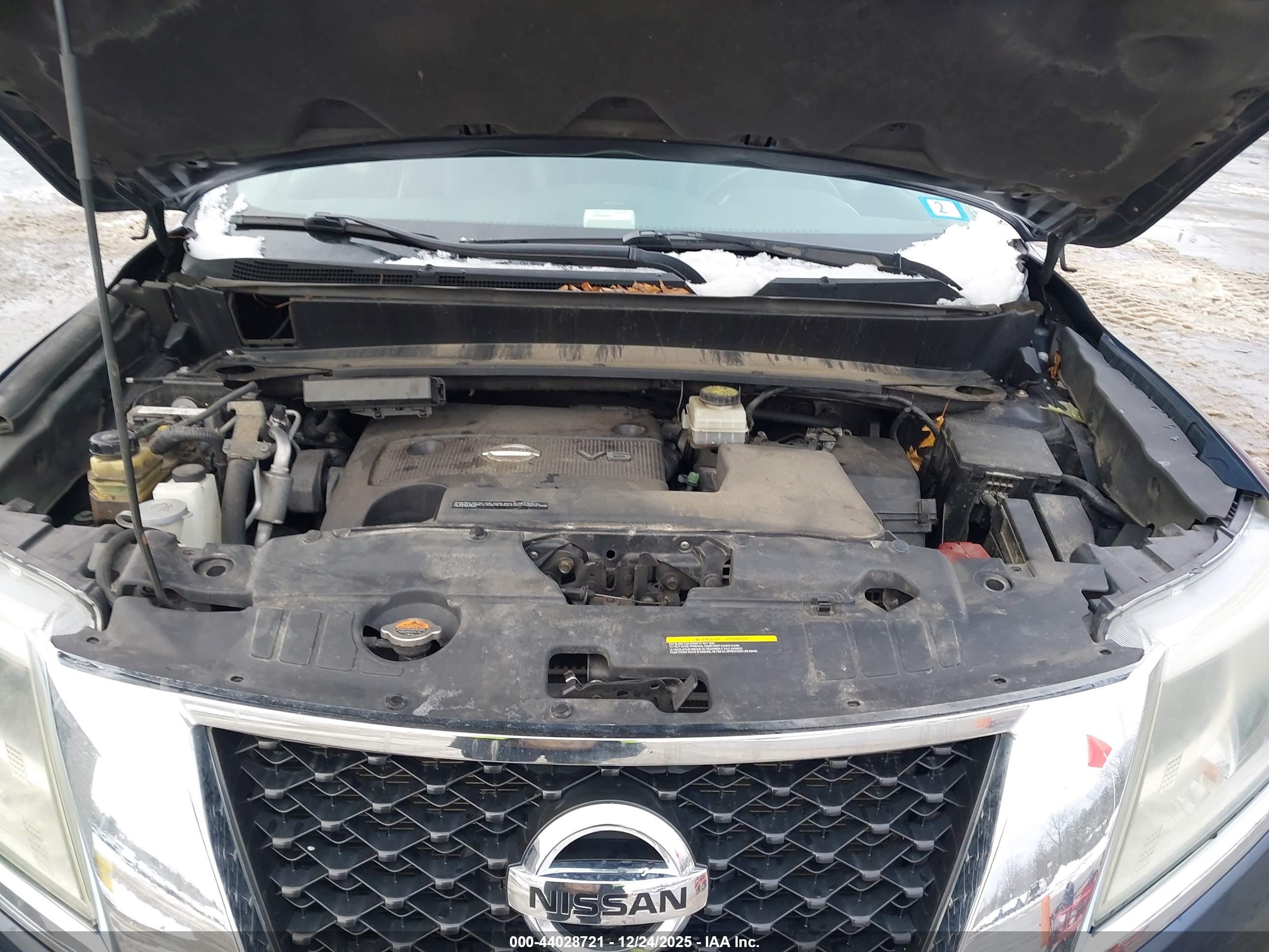 NISSAN PATHFINDER image 10