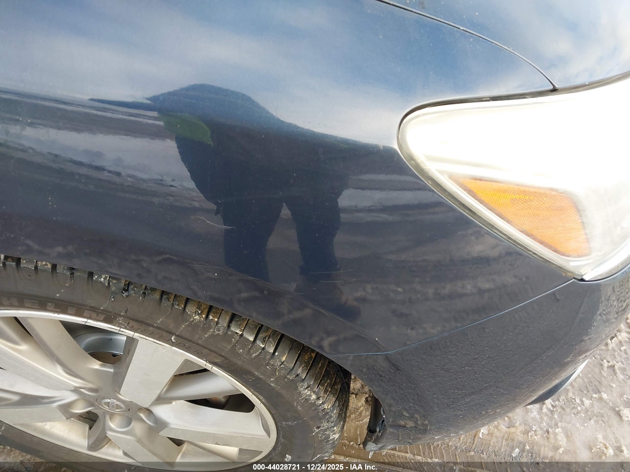 NISSAN PATHFINDER image 6