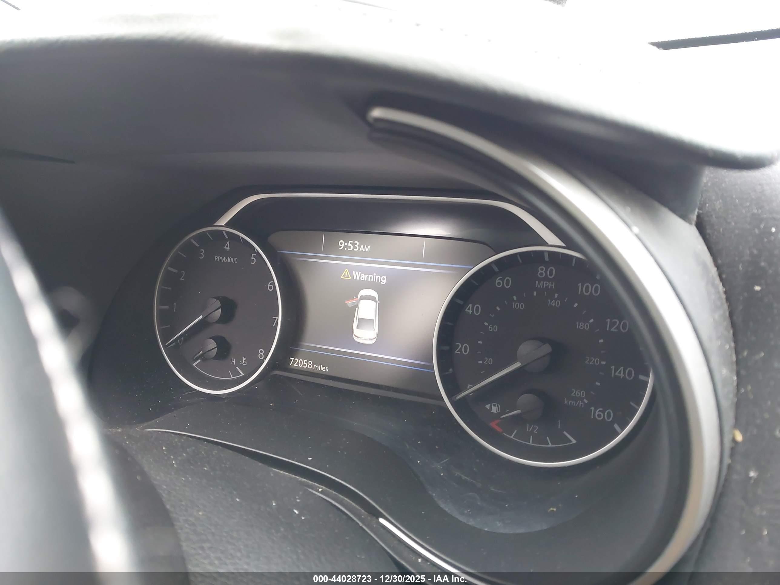 NISSAN MAXIMA image 7