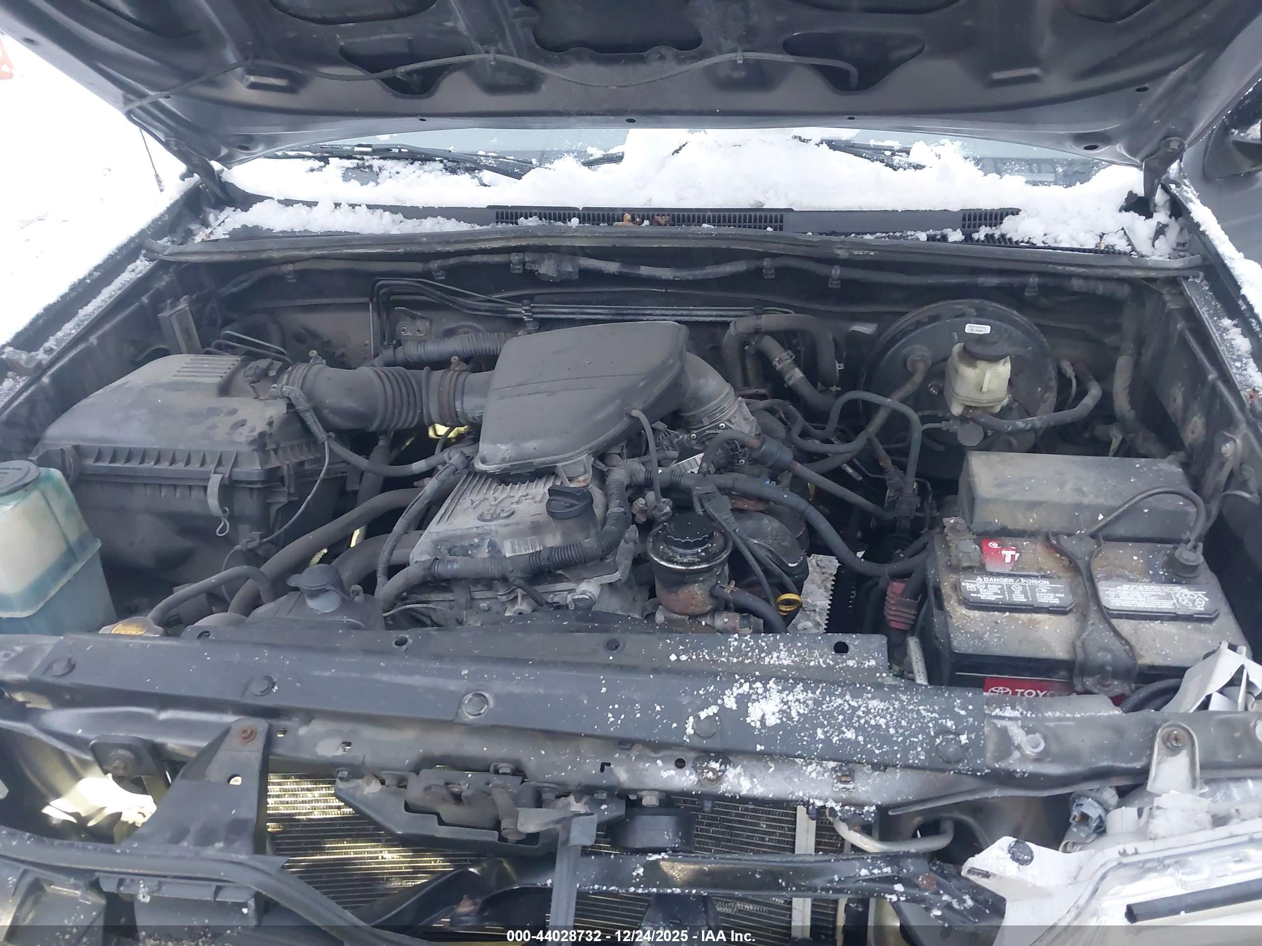 TOYOTA TACOMA image 10
