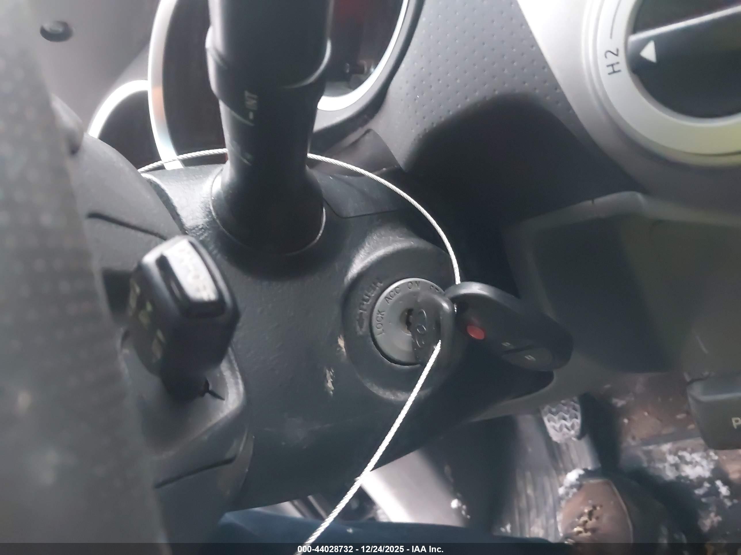 TOYOTA TACOMA image 11