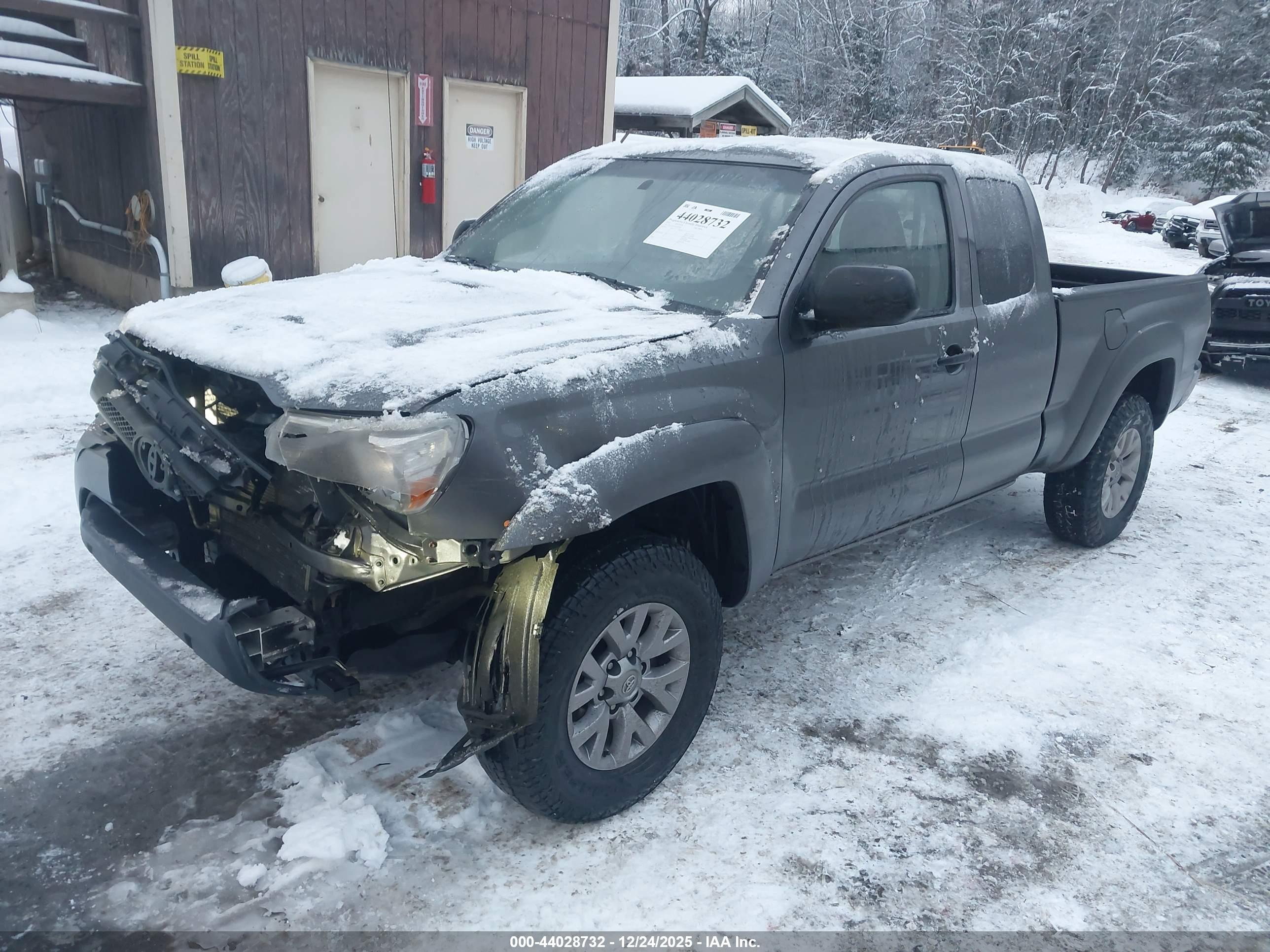 TOYOTA TACOMA image 2