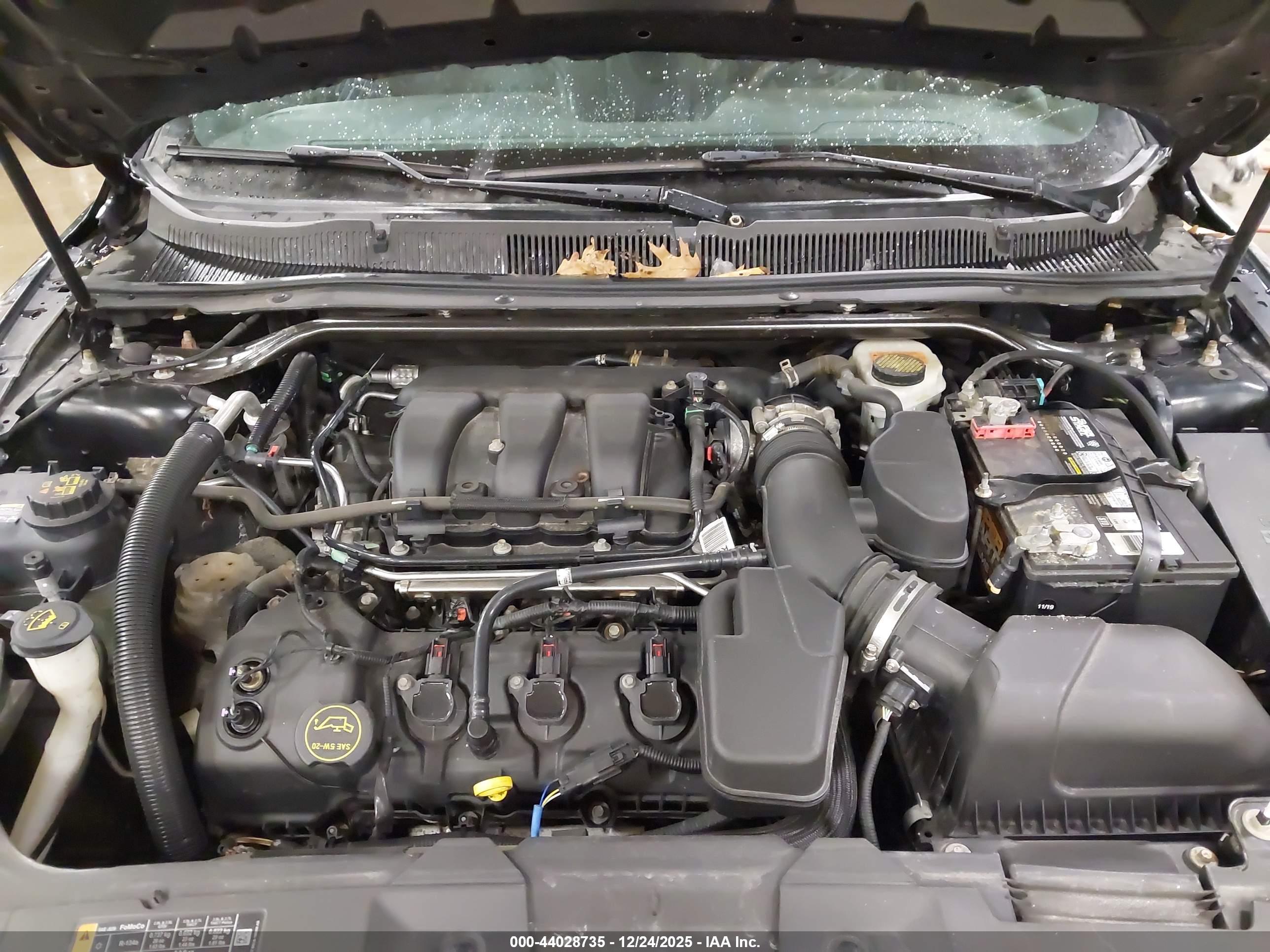 FORD TAURUS image 10