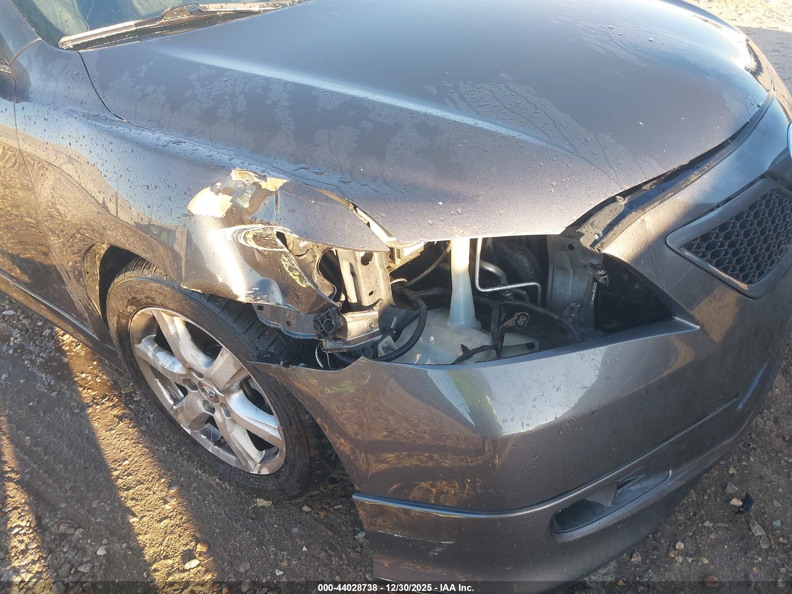 TOYOTA CAMRY image 6