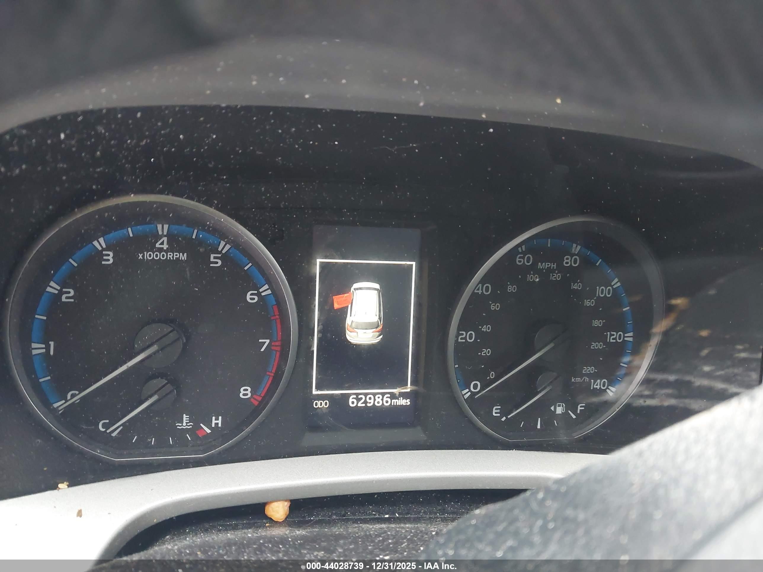 TOYOTA RAV4 image 7