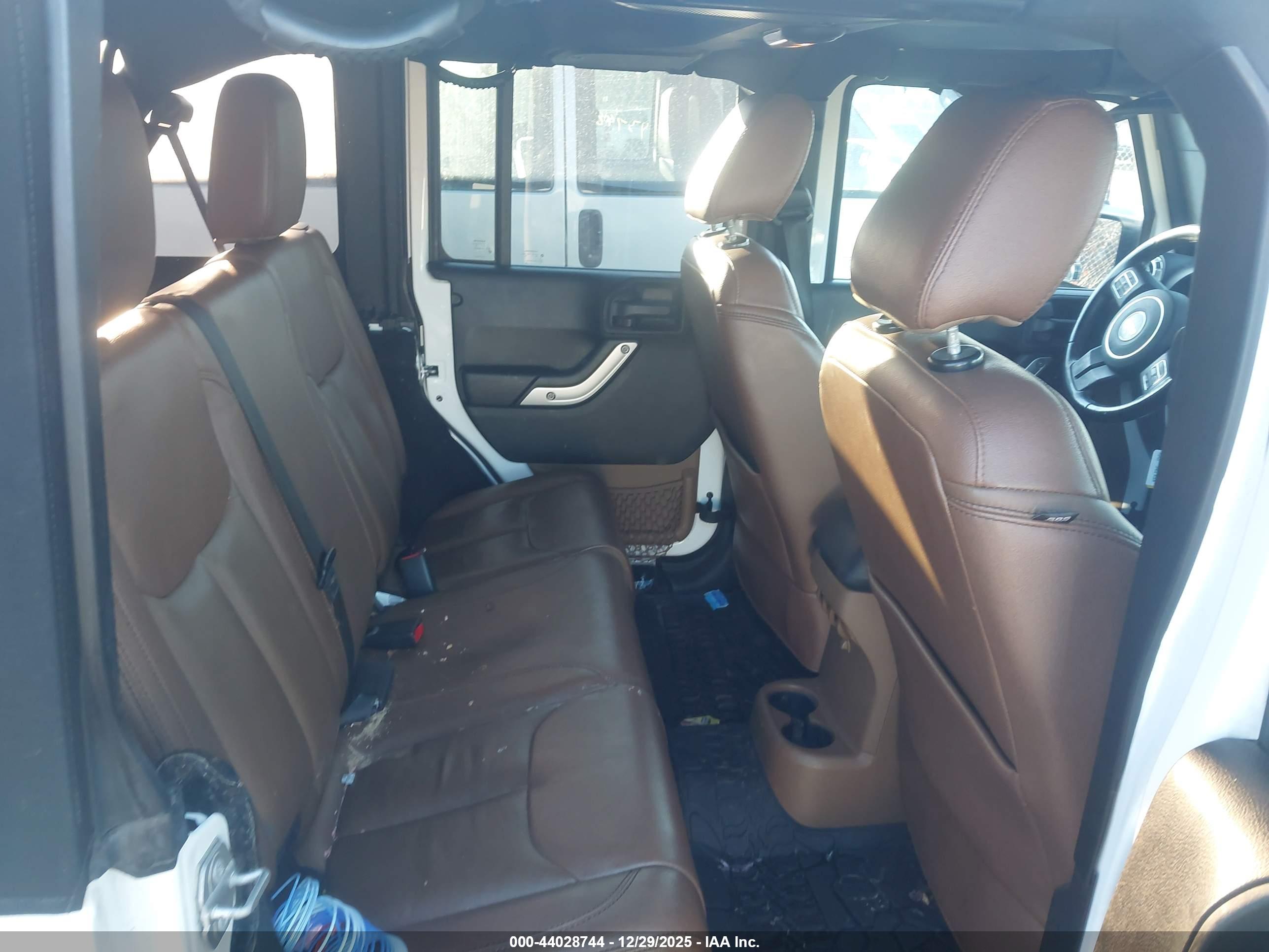 JEEP WRANGLER image 8