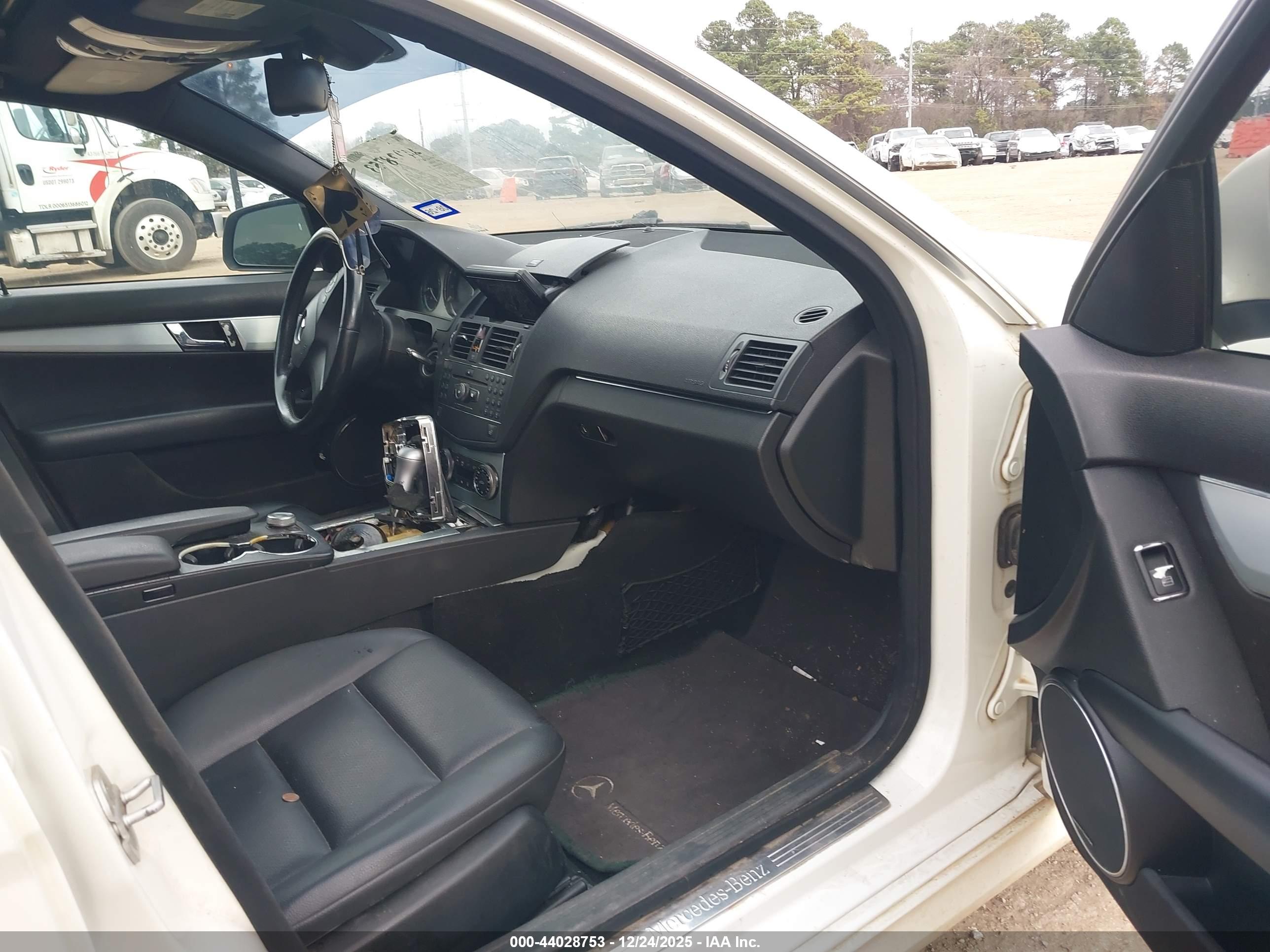 MERCEDES-BENZ C image 5